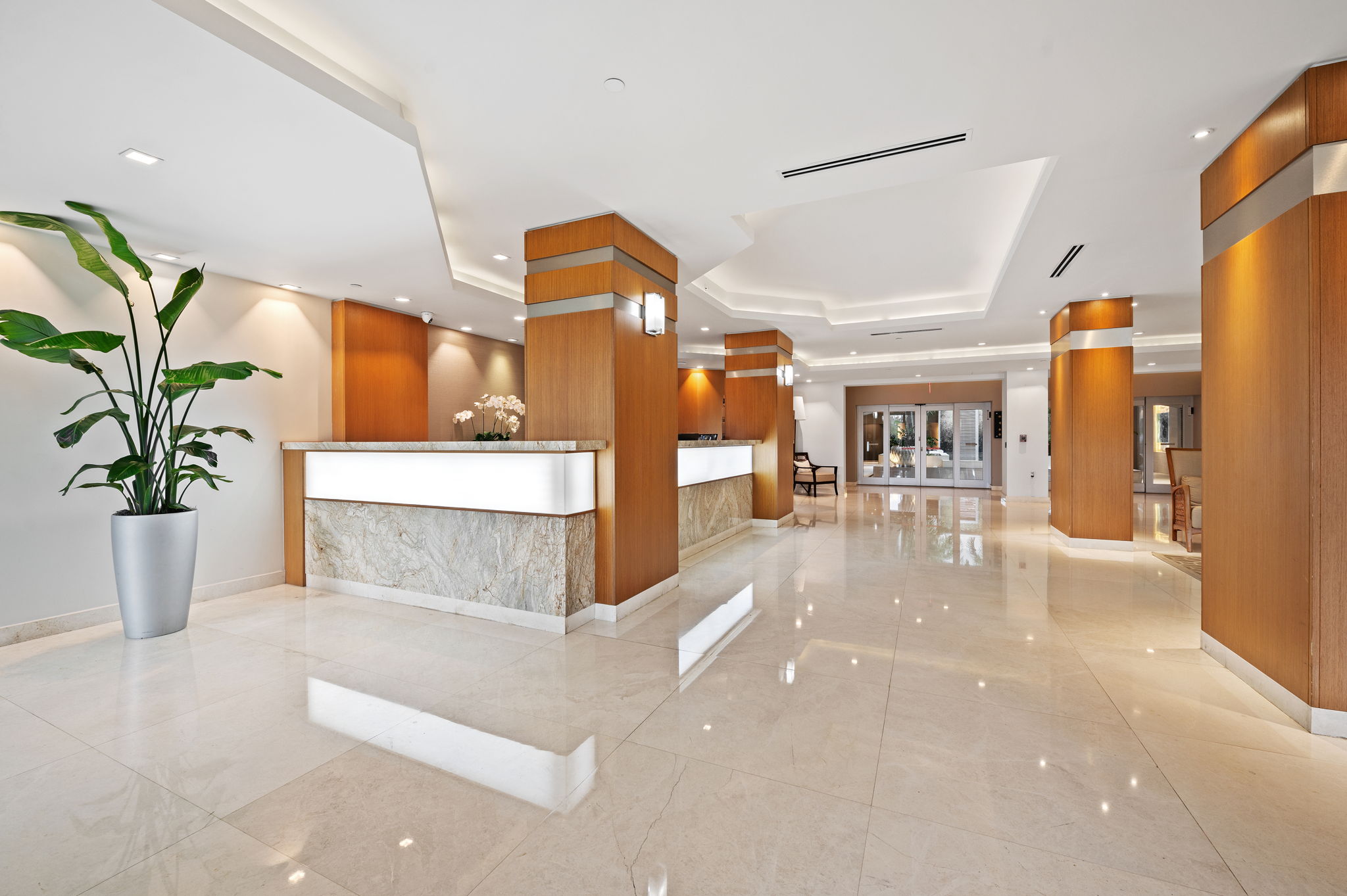 600 Grapetree Drive Key Biscayne FL 33149