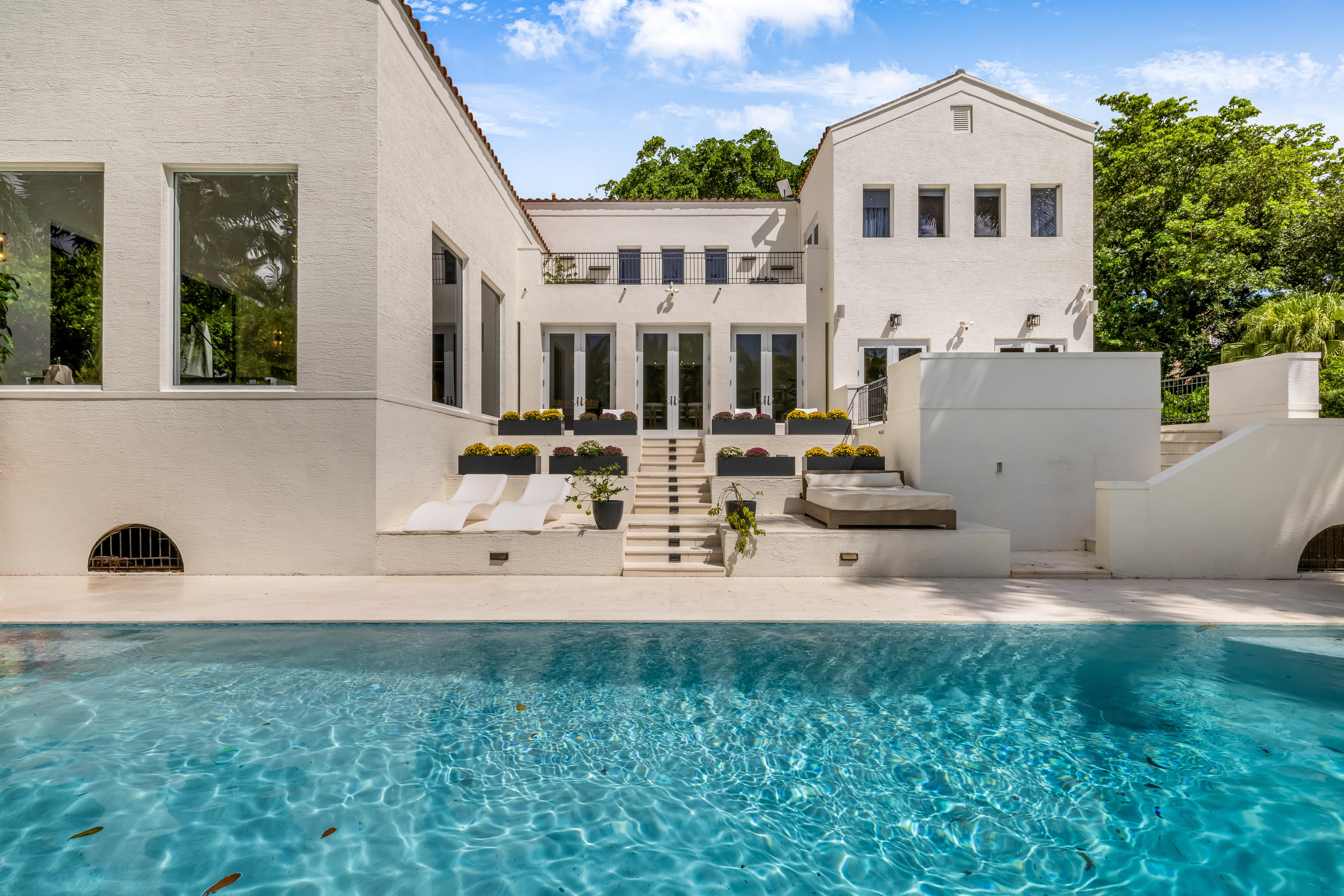 279 Galeon Court Coral Gables FL 33143