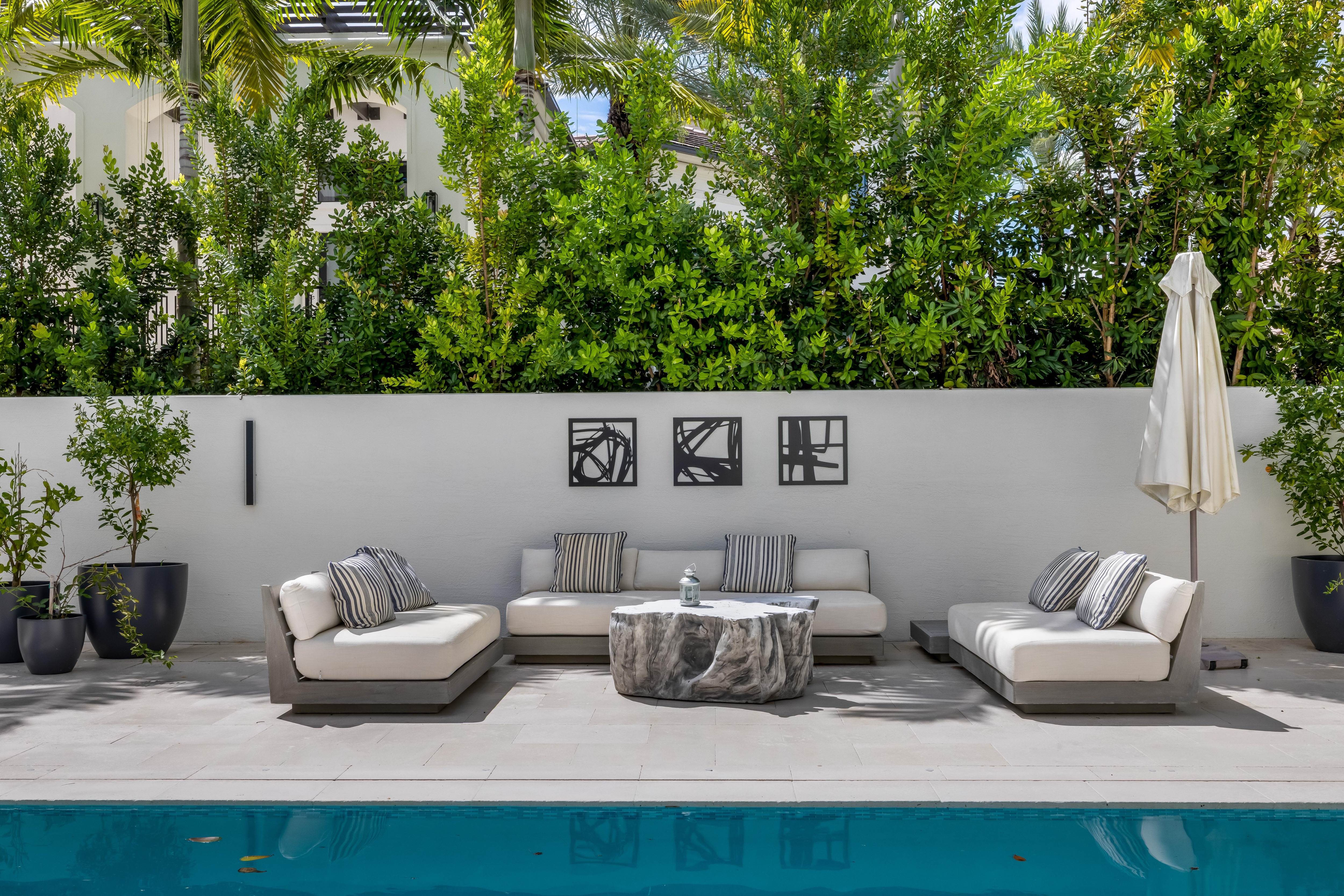 279 Galeon Court Coral Gables FL 33143