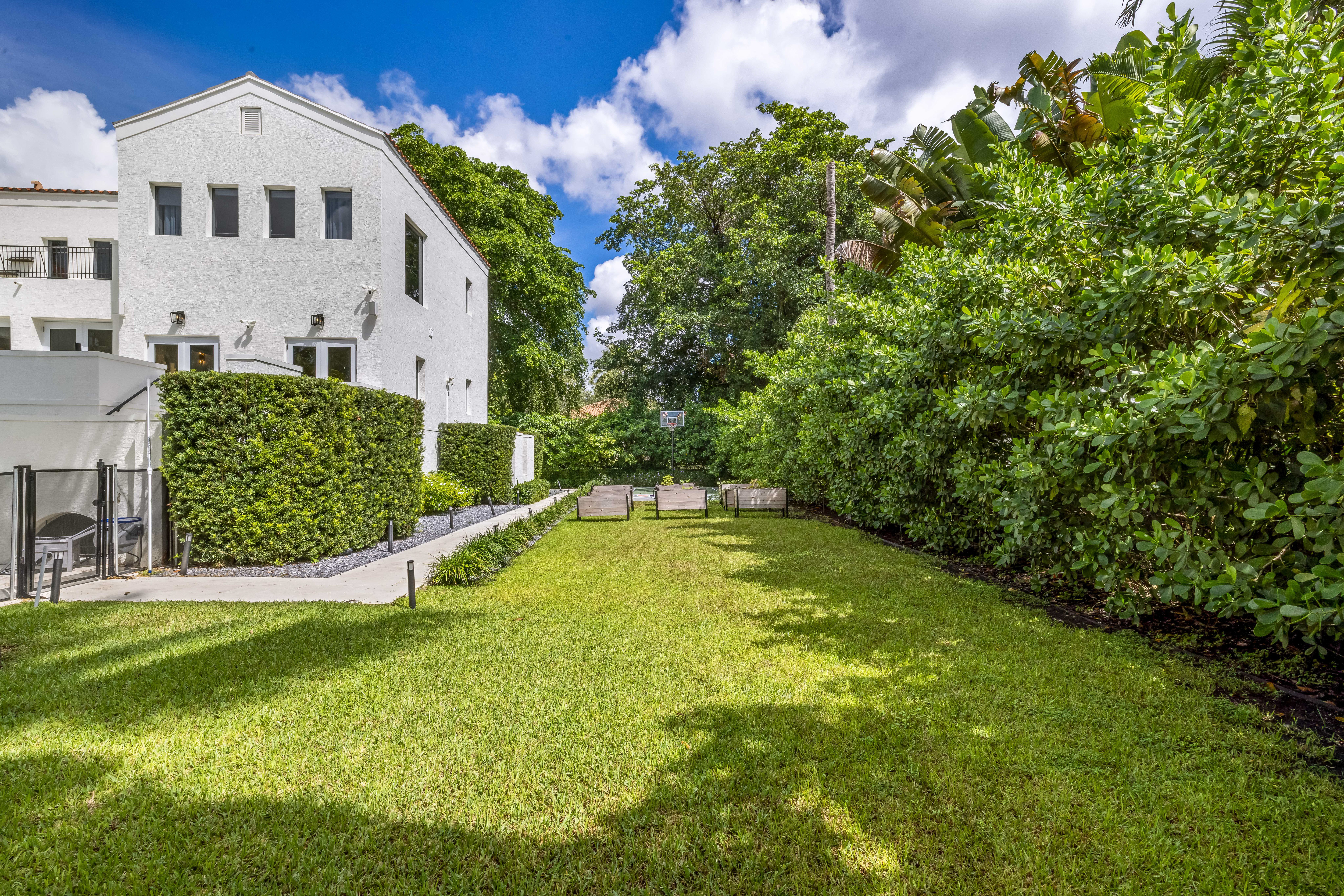 279 Galeon Court Coral Gables FL 33143