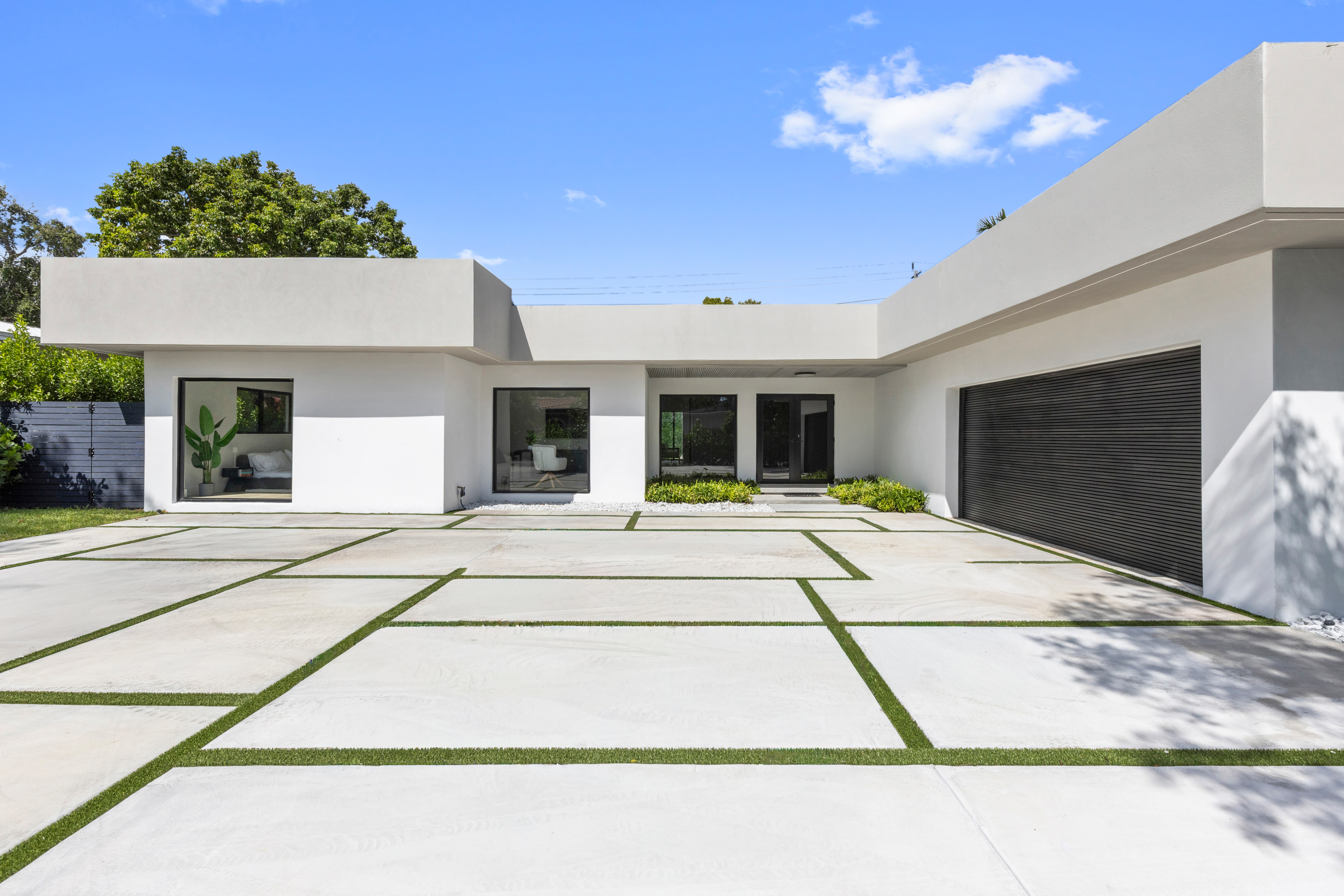 85 W Shore Drive W Miami FL 33133