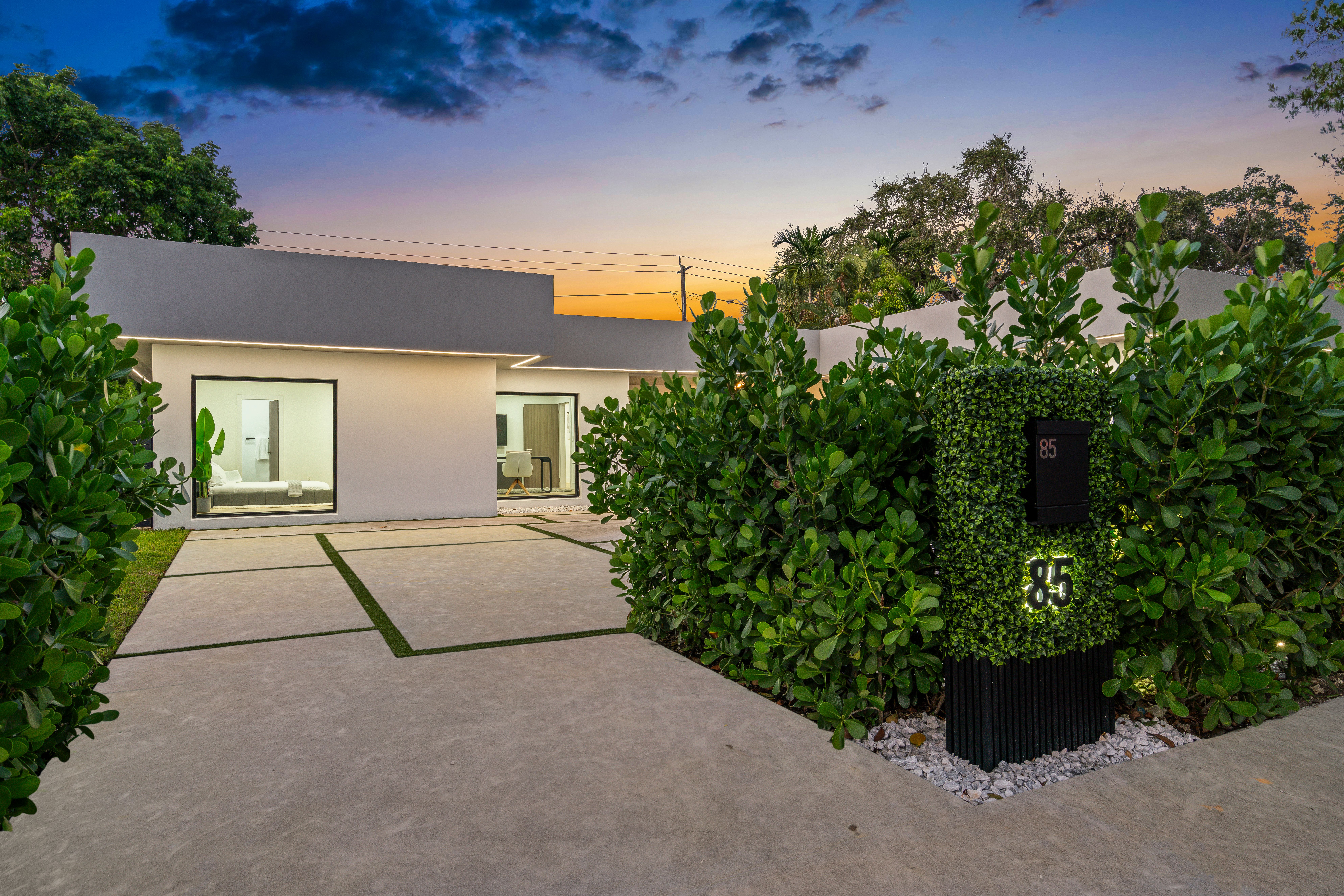 85 W Shore Drive W Miami FL 33133