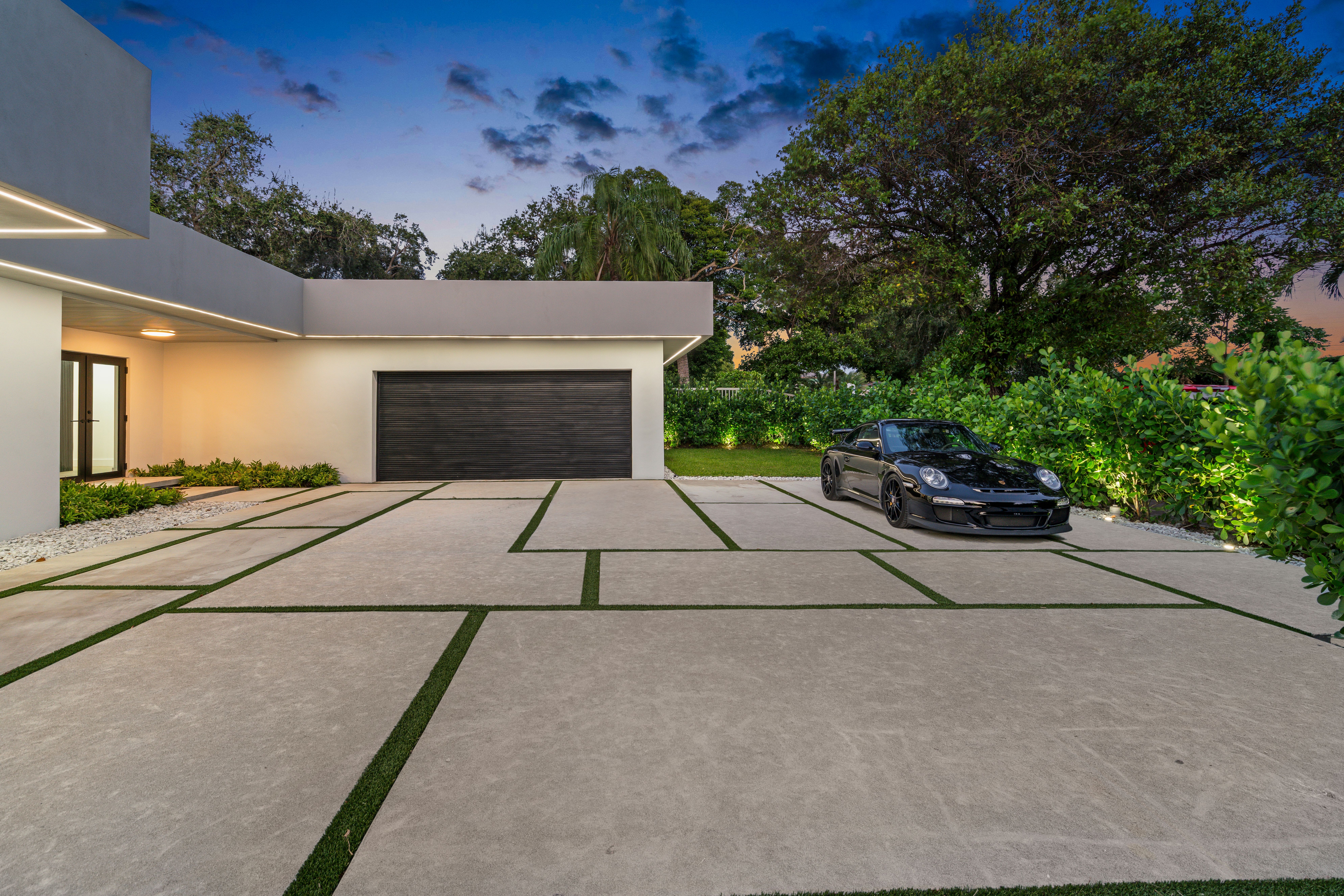 85 W Shore Drive W Miami FL 33133