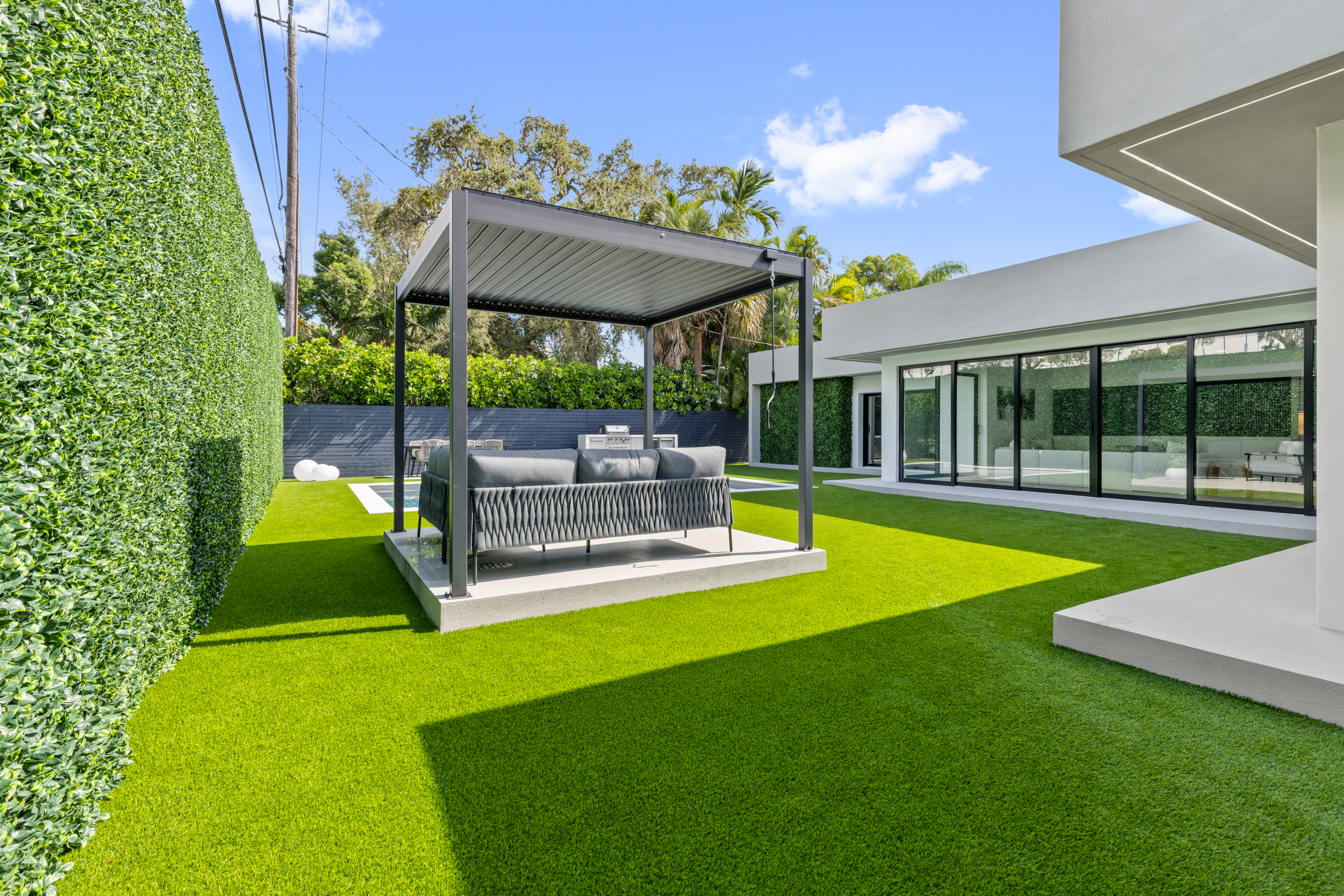 85 W Shore Drive W Miami FL 33133