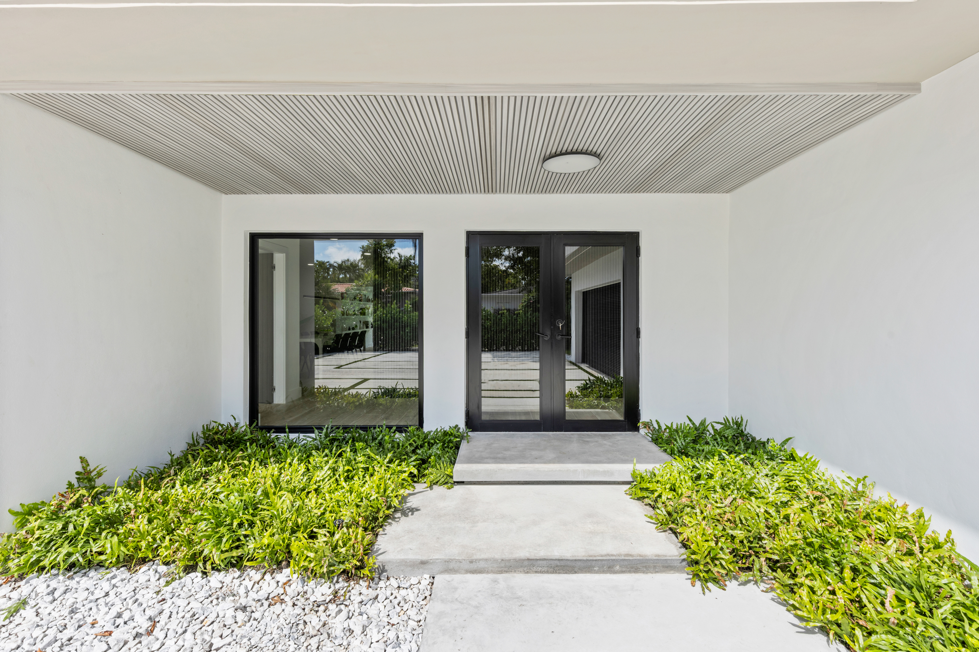 85 W Shore Drive W Miami FL 33133