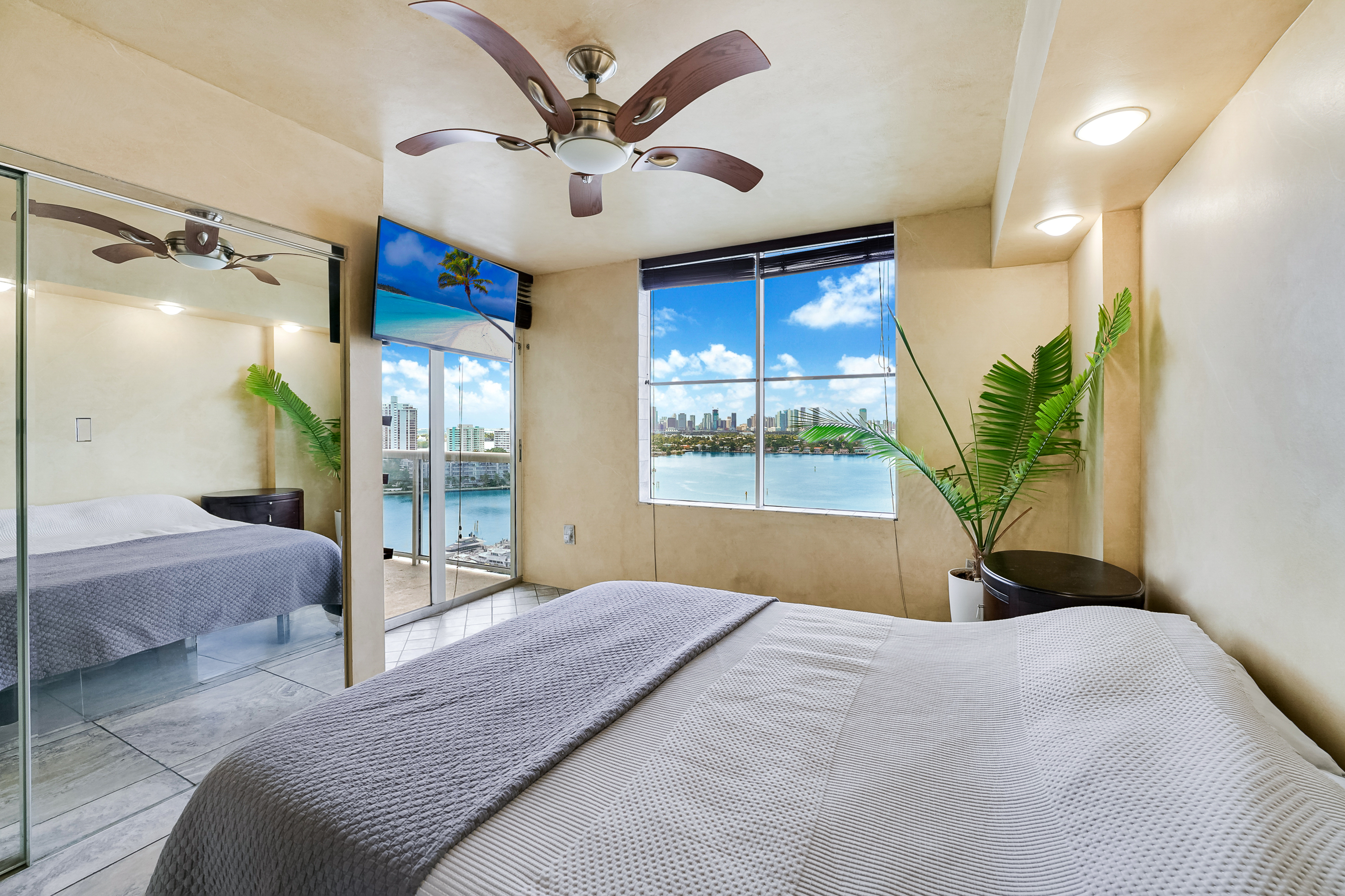 1900 Sunset Harbour Drive Miami Beach FL 33139