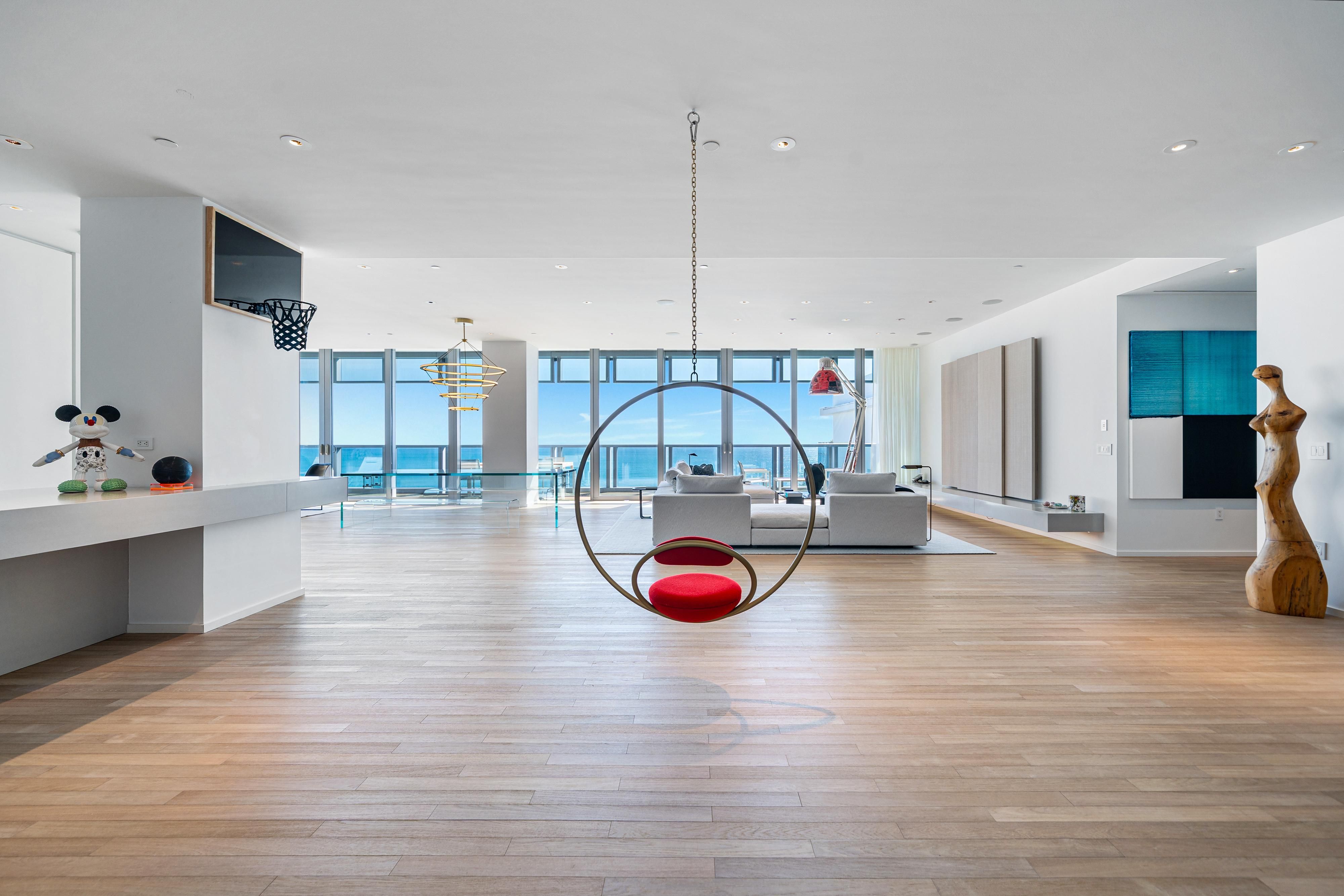 2901 Collins Avenue Miami Beach FL 33140