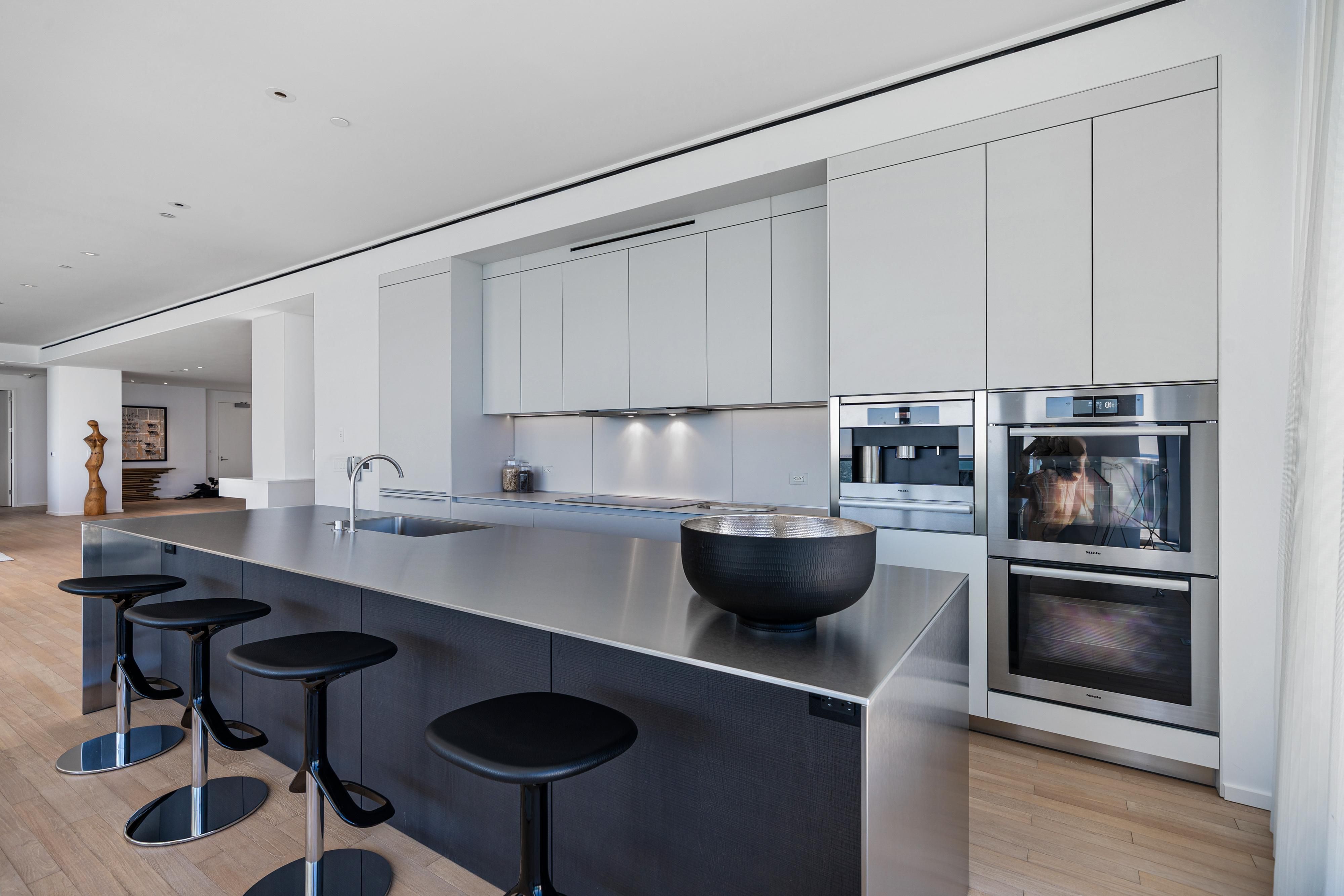 2901 Collins Avenue Miami Beach FL 33140