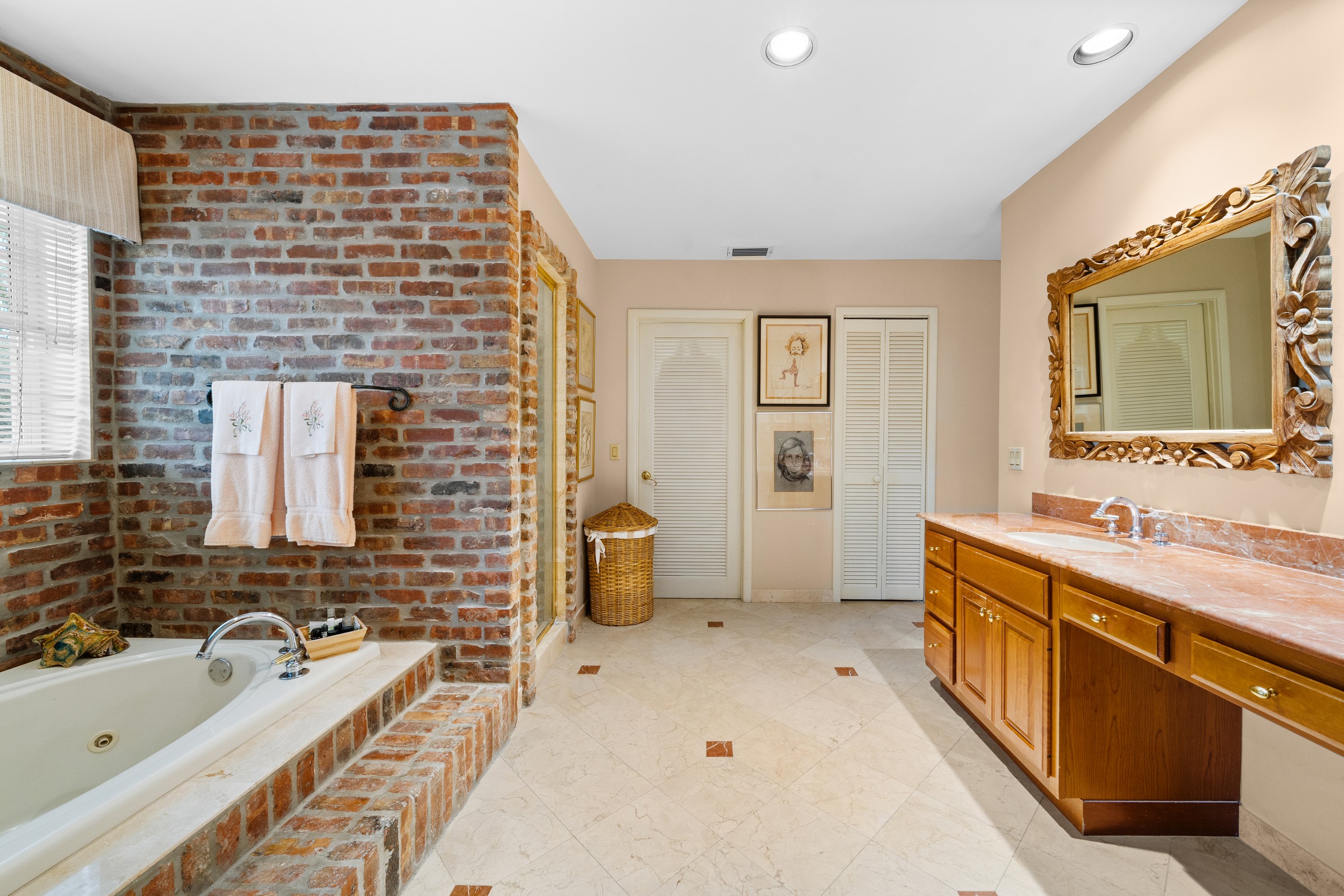 1255 Algardi Avenue Coral Gables FL 33146