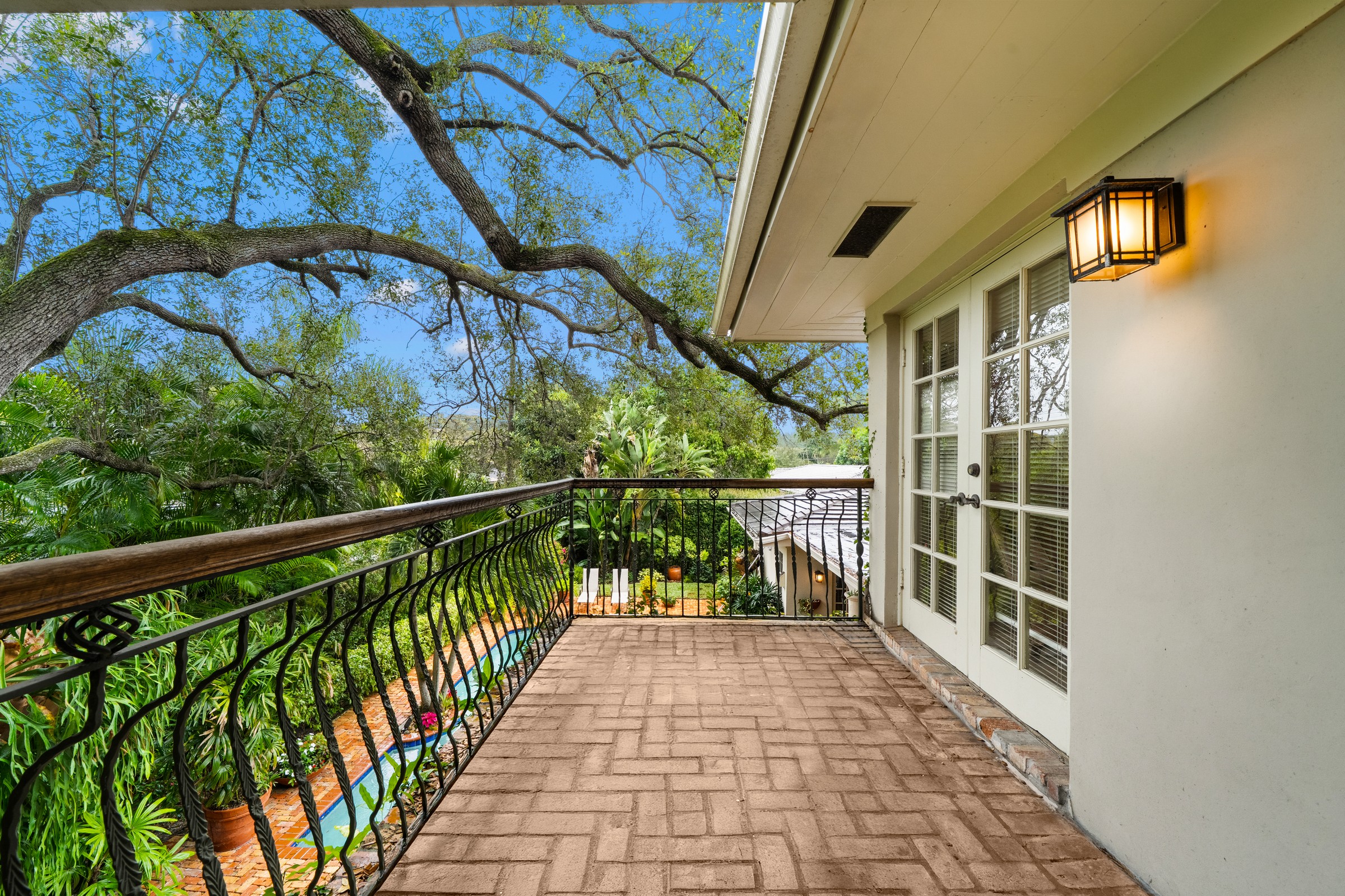 1255 Algardi Avenue Coral Gables FL 33146