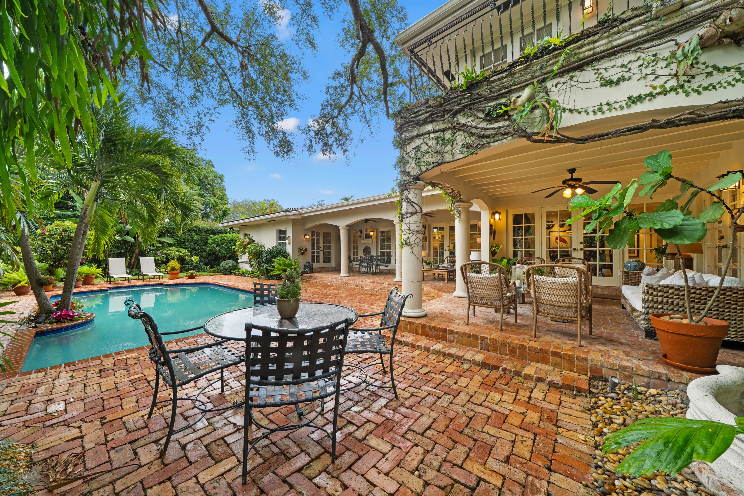 1255 Algardi Avenue Coral Gables FL 33146