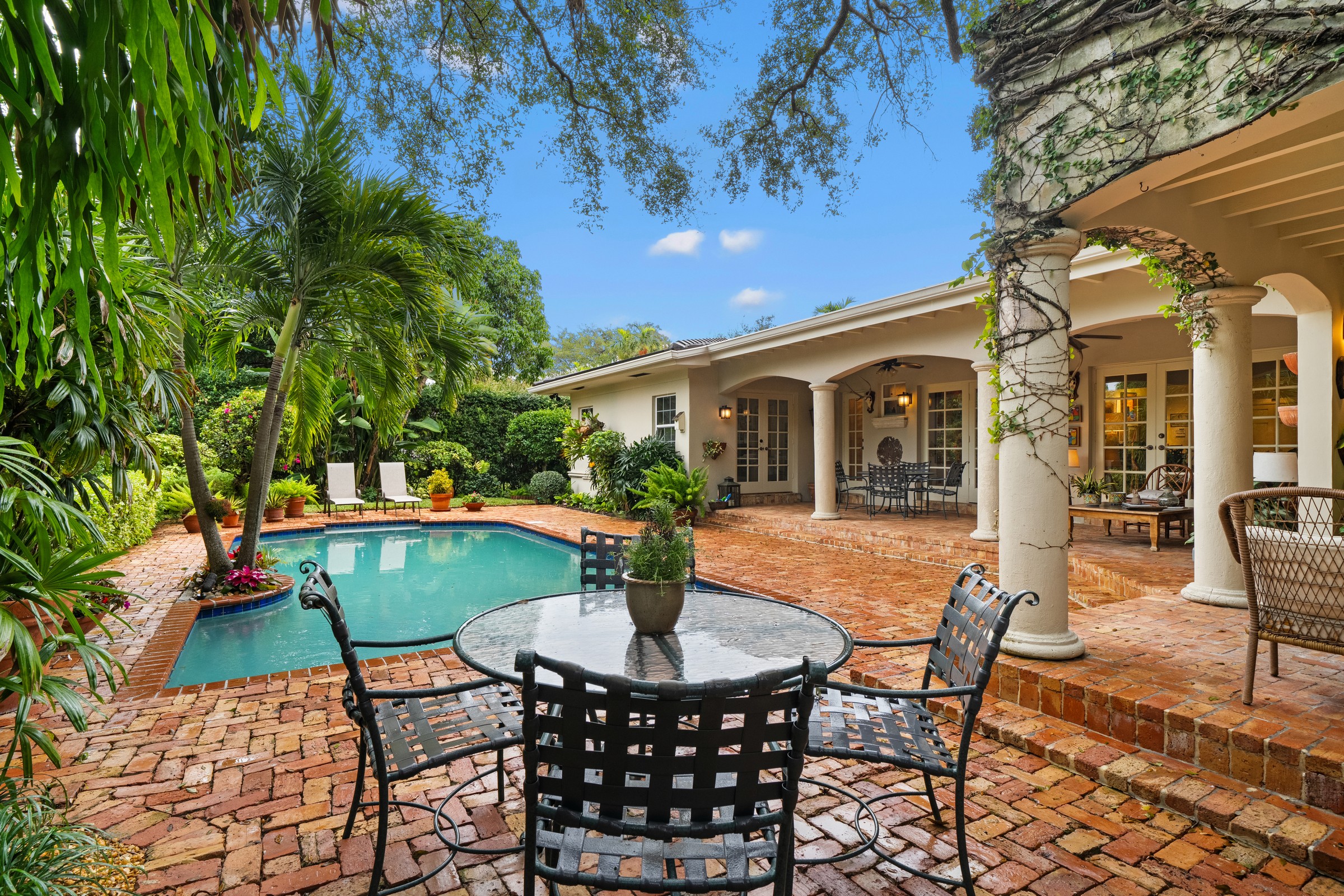 1255 Algardi Avenue Coral Gables FL 33146