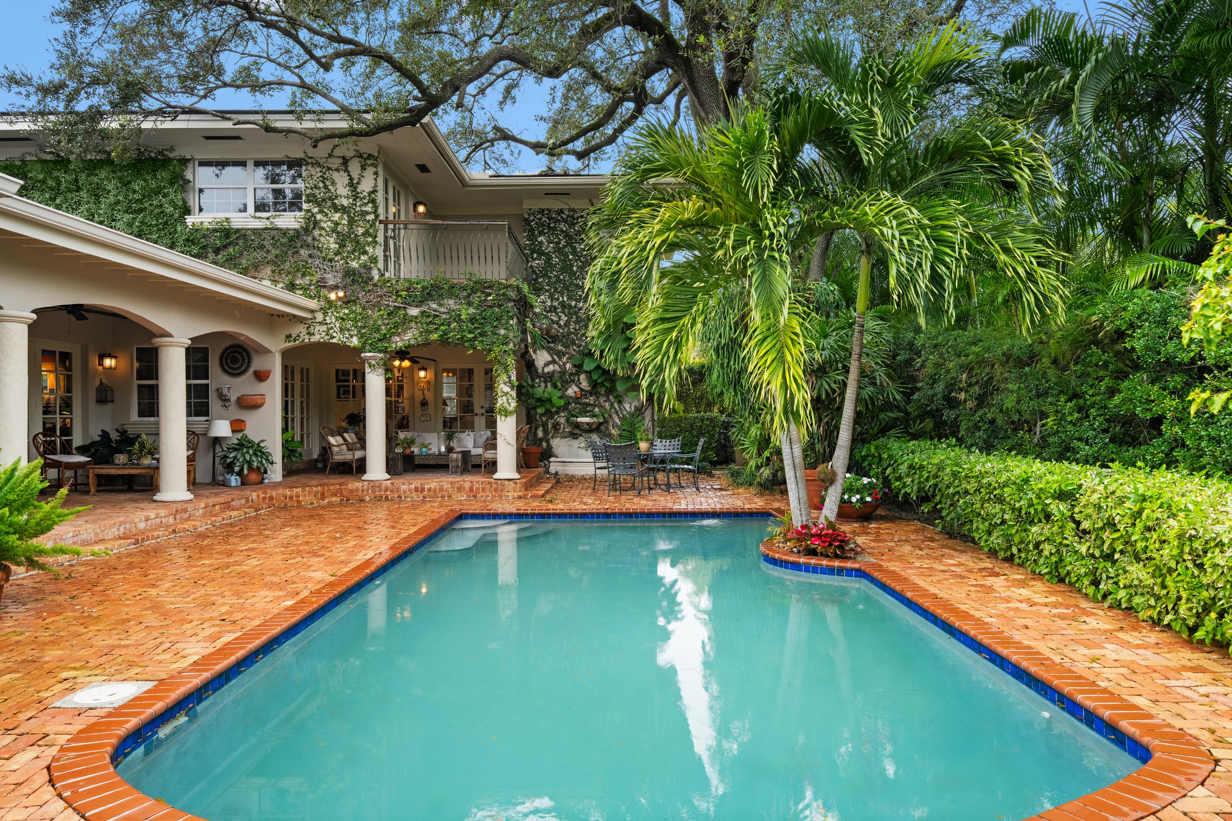 1255 Algardi Avenue Coral Gables FL 33146