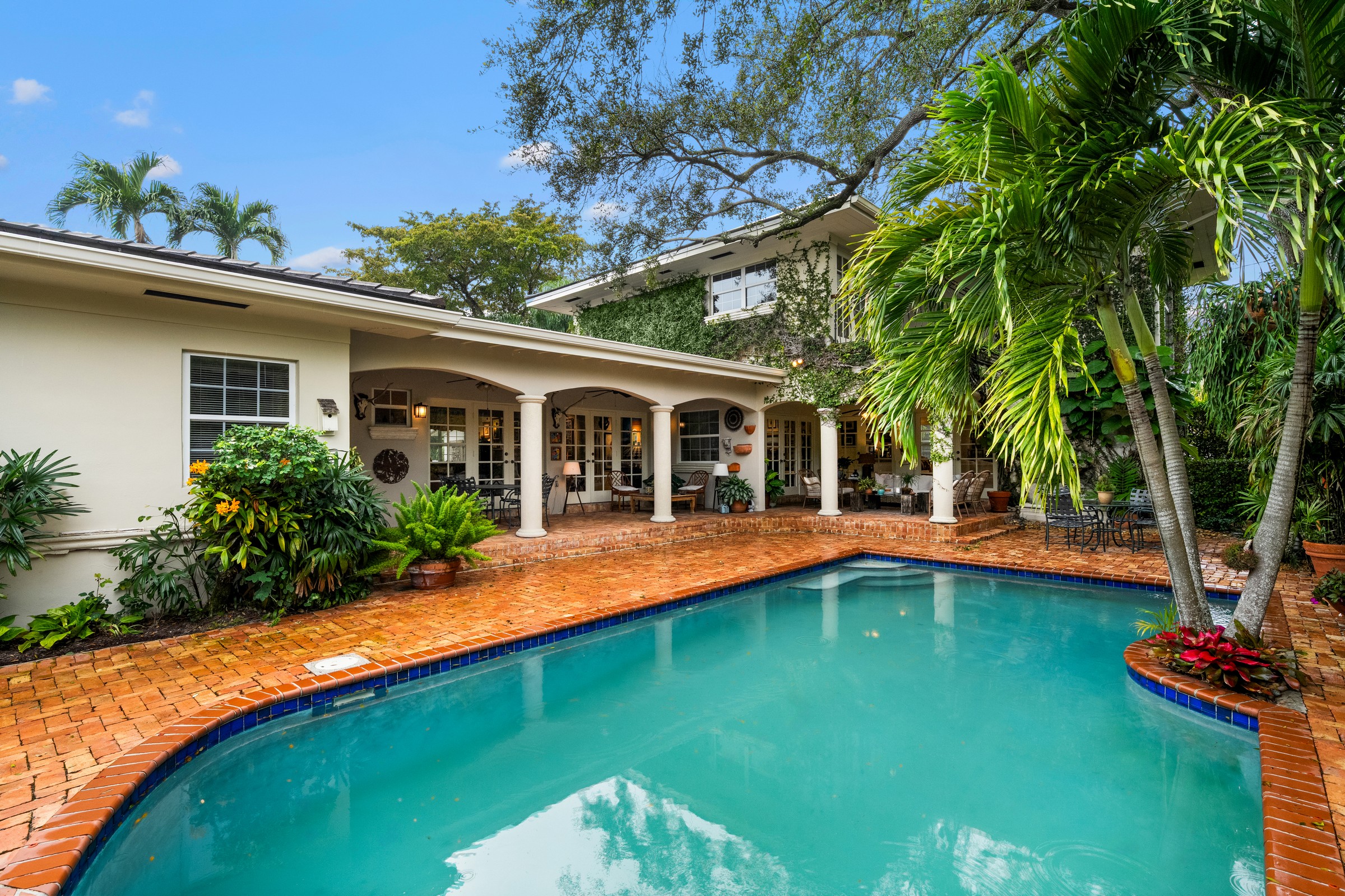 1255 Algardi Avenue Coral Gables FL 33146