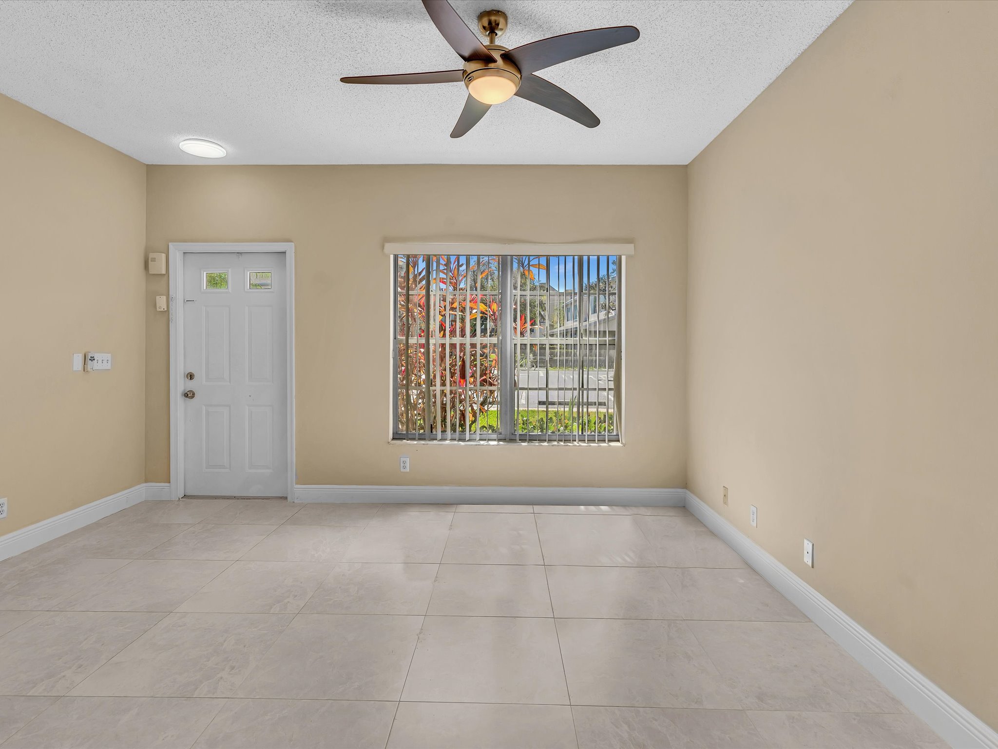 60 Key West Court Weston FL 33326
