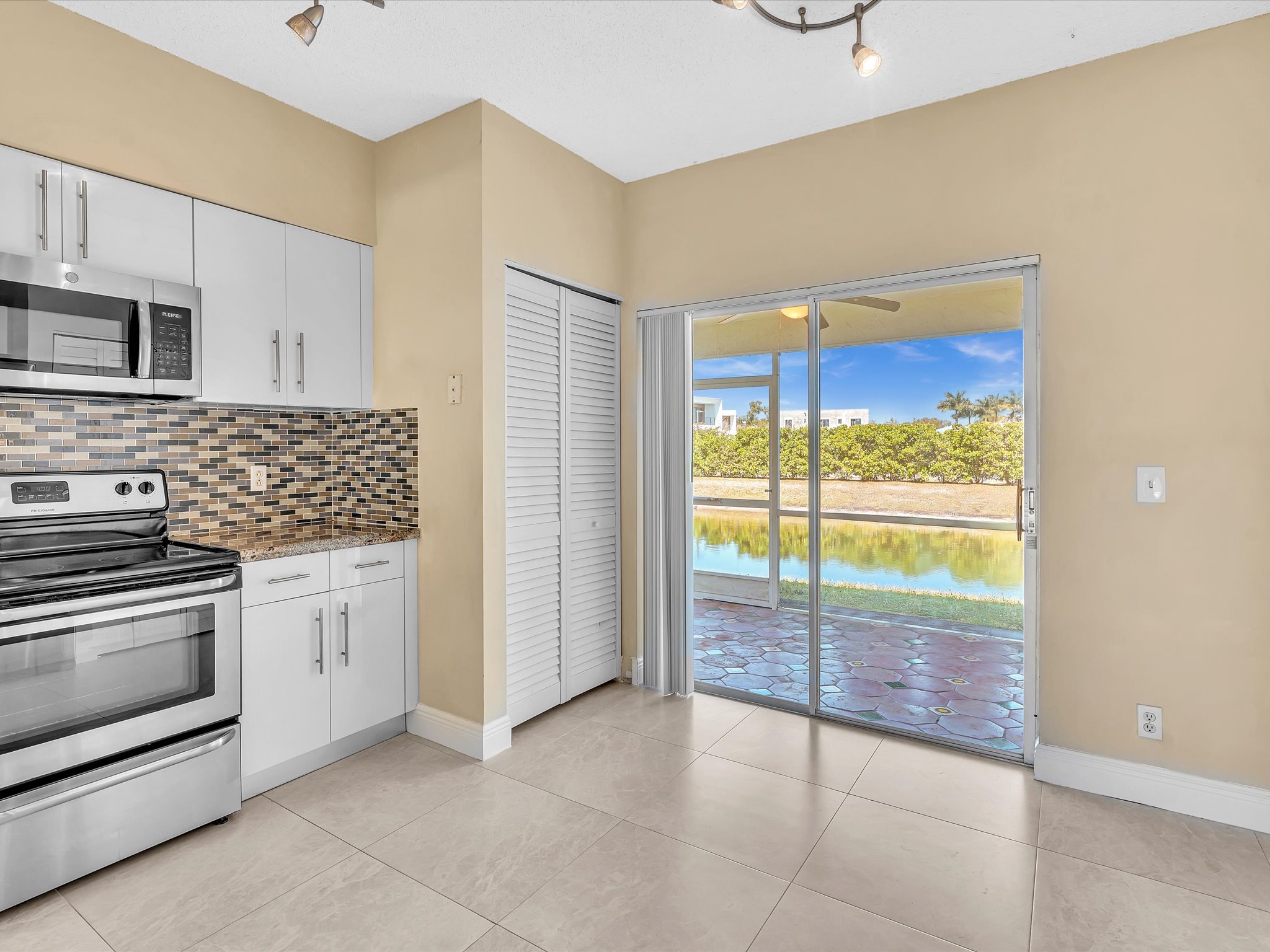 60 Key West Court Weston FL 33326