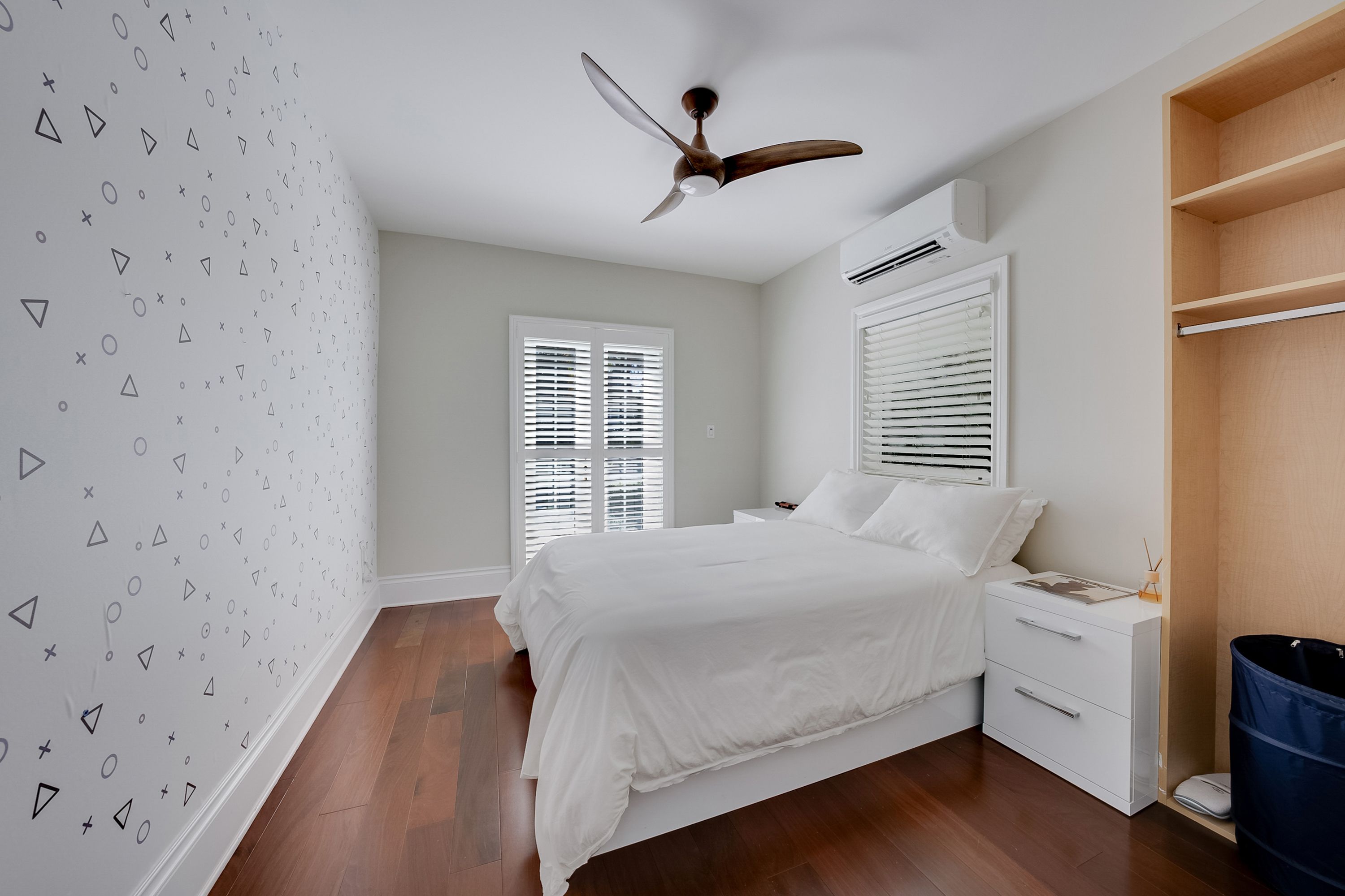 520 N Parkway Golden Beach FL 33160