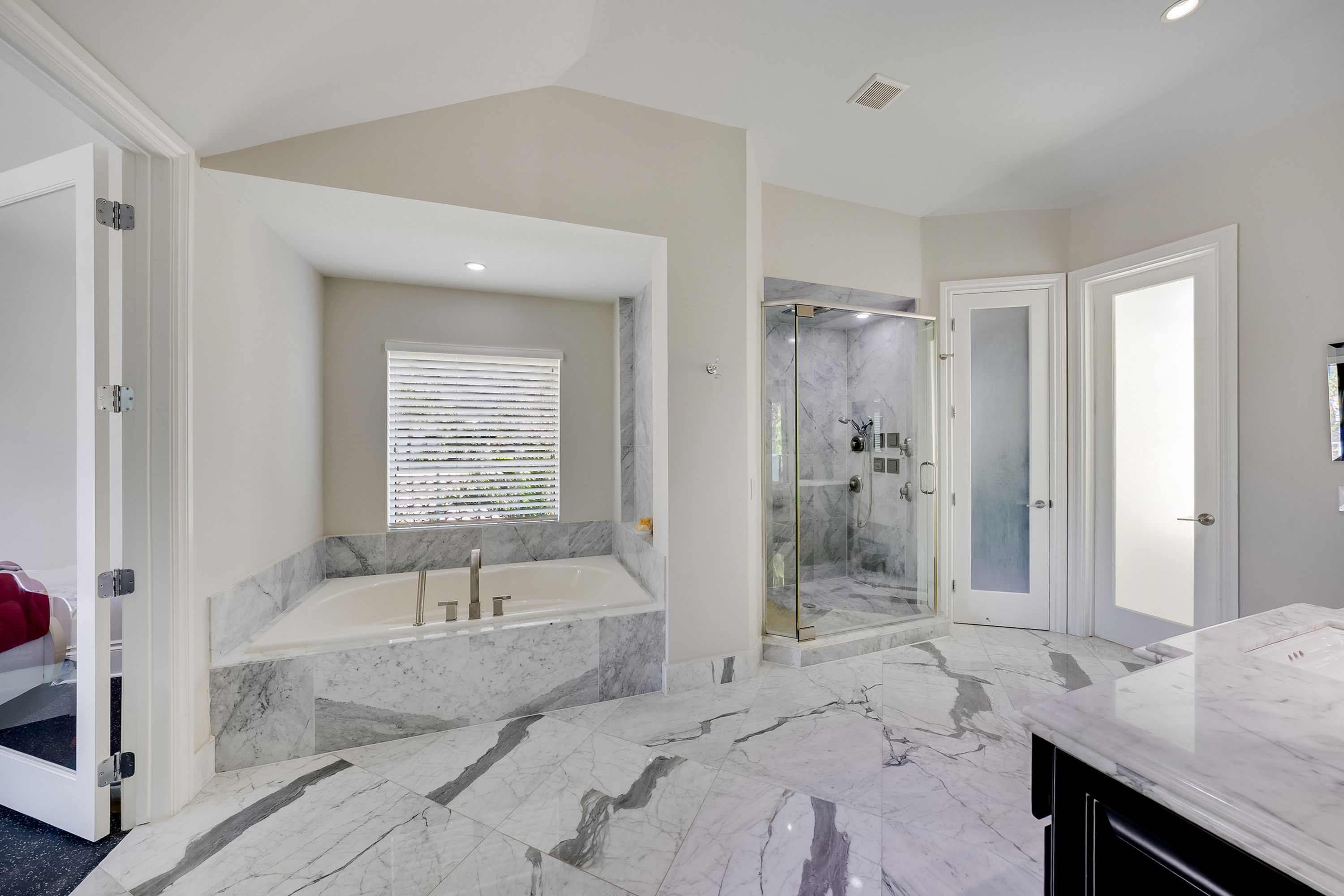 520 N Parkway Golden Beach FL 33160