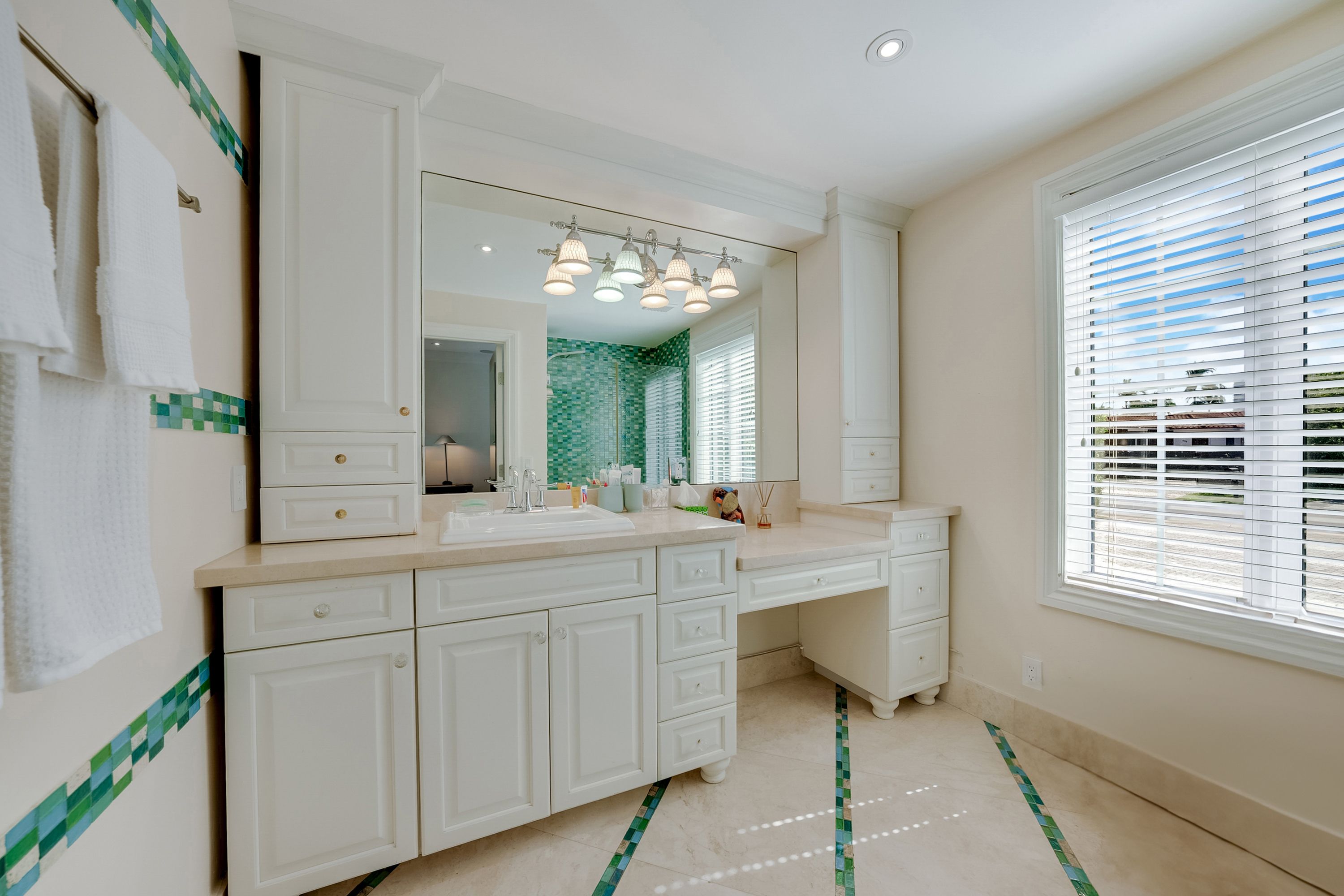 520 N Parkway Golden Beach FL 33160