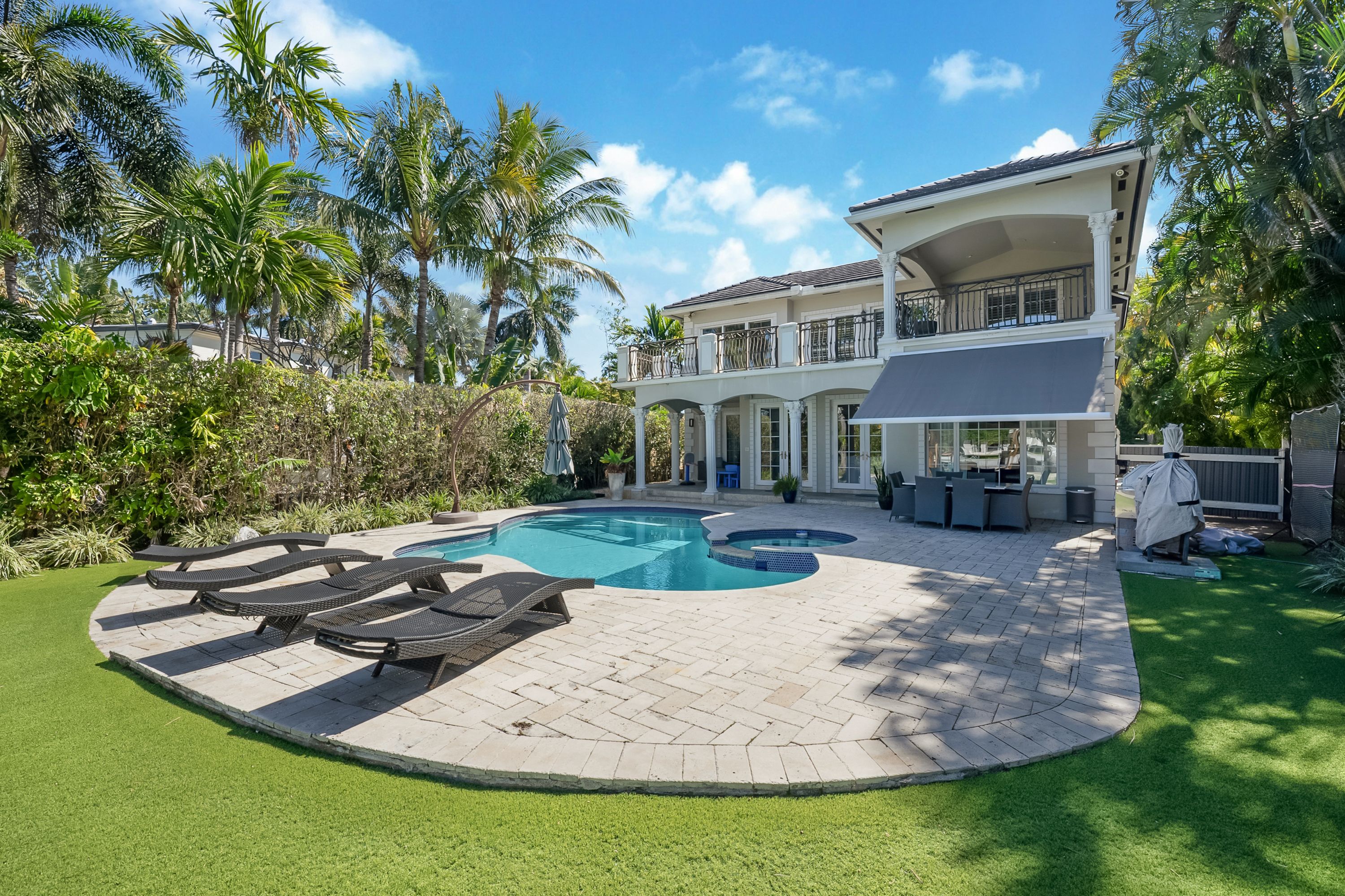 520 N Parkway Golden Beach FL 33160