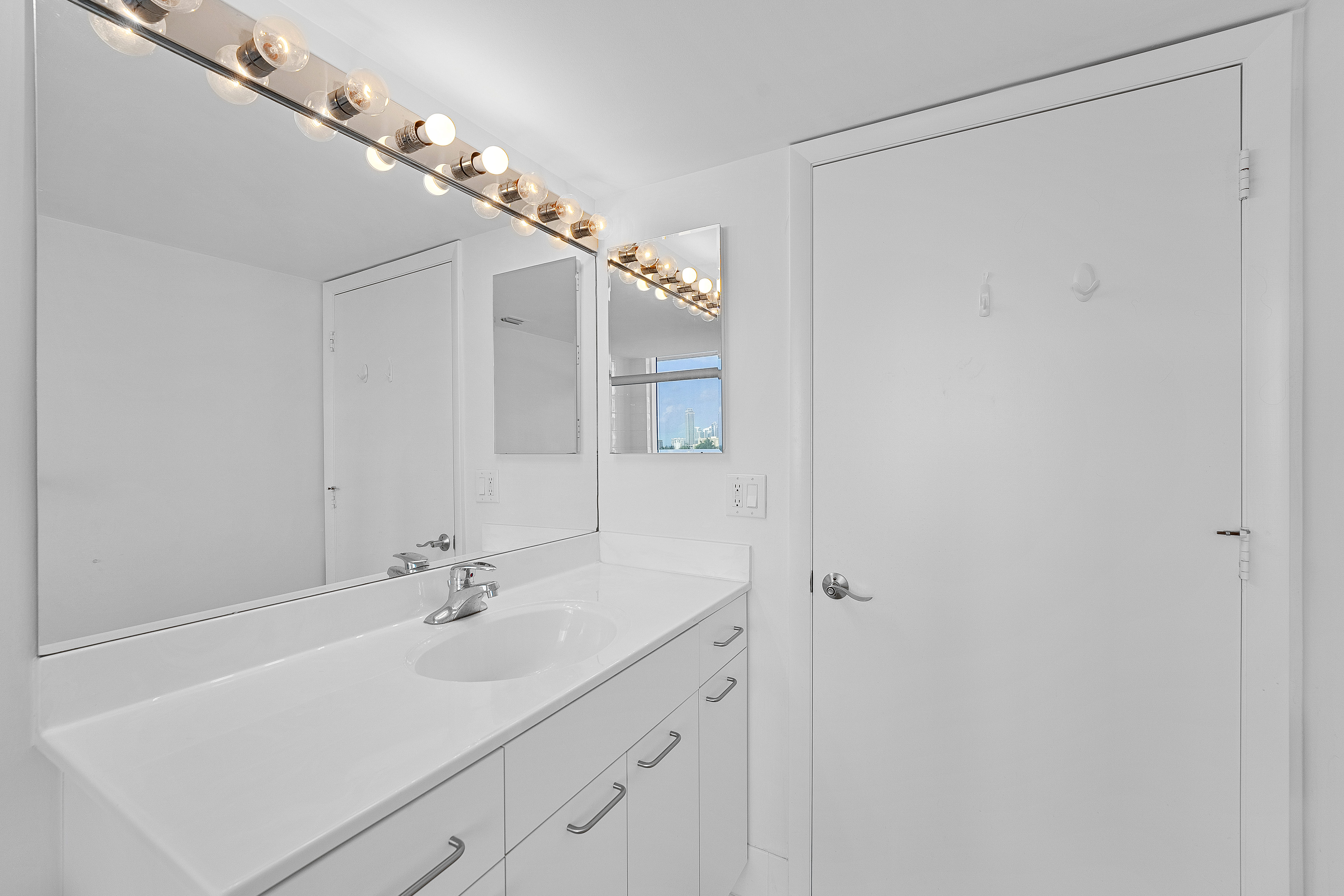21055 Yacht Club Drive Aventura FL 33180