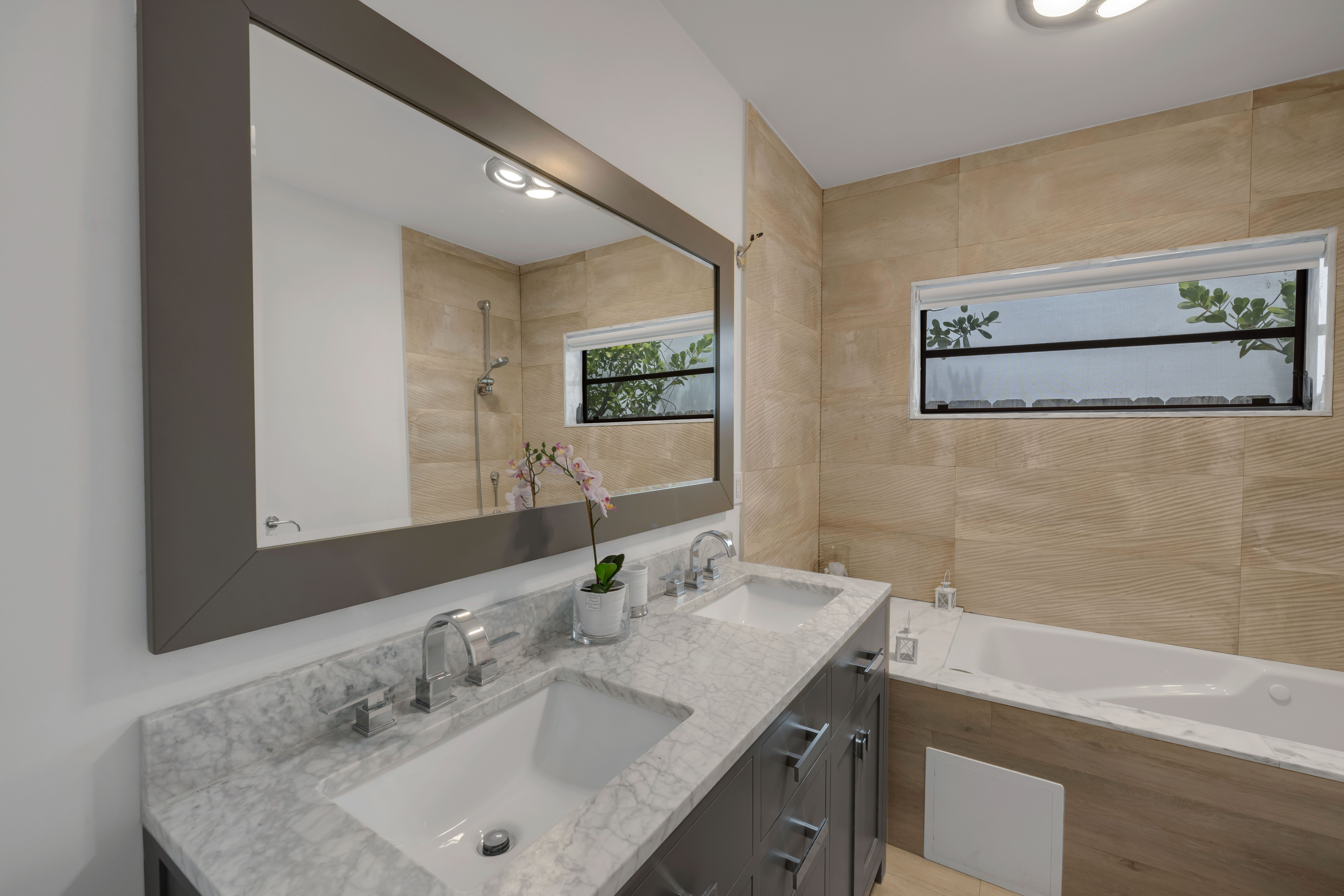 1405 Stillwater Drive Miami Beach FL 33141