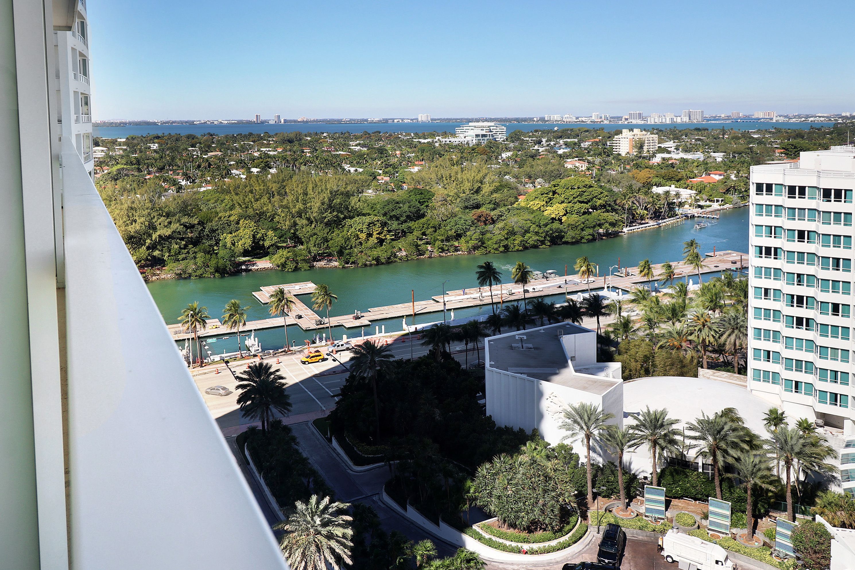4391 Collins Avenue Miami Beach FL 33140