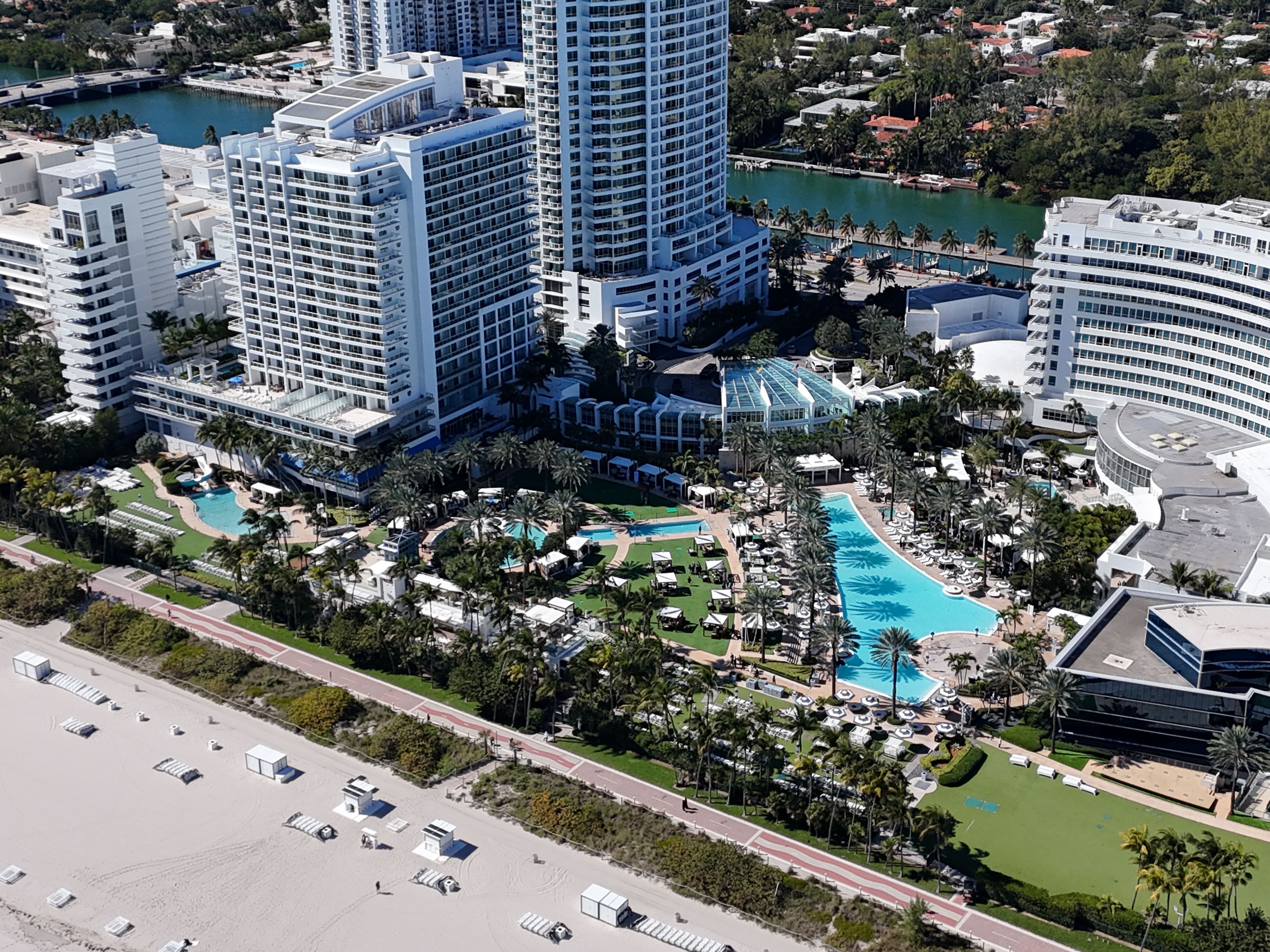4391 Collins Avenue Miami Beach FL 33140