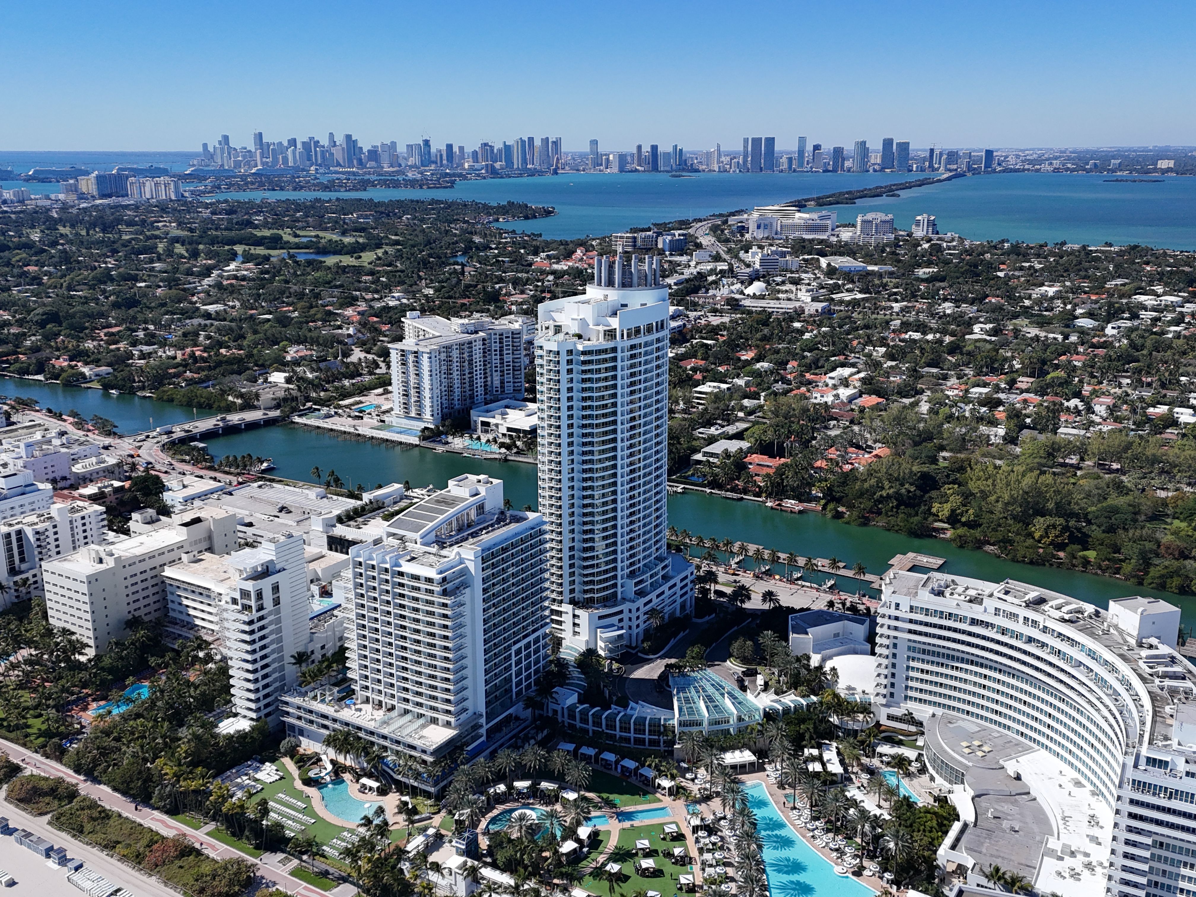4391 Collins Avenue Miami Beach FL 33140