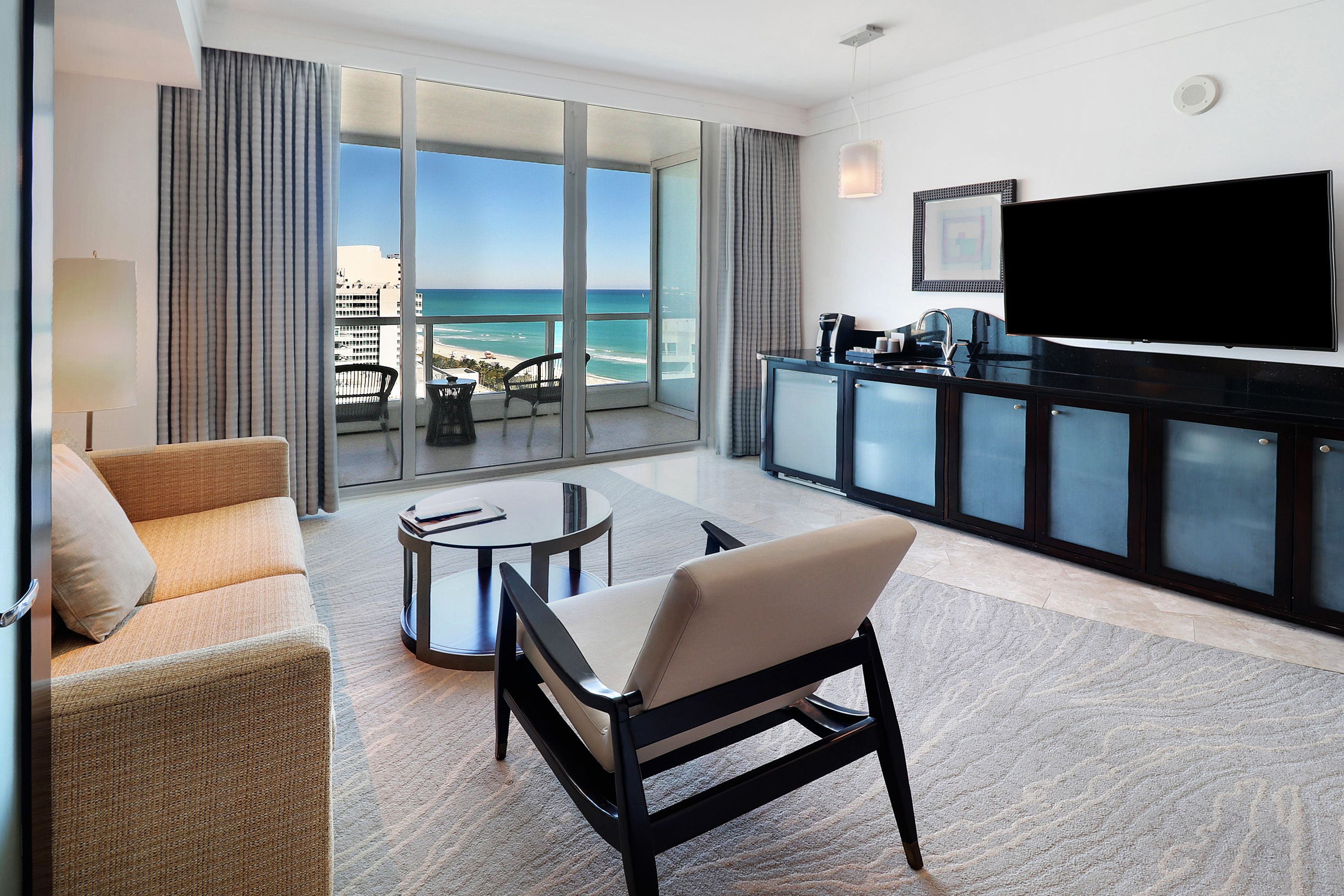 4391 Collins Avenue Miami Beach FL 33140