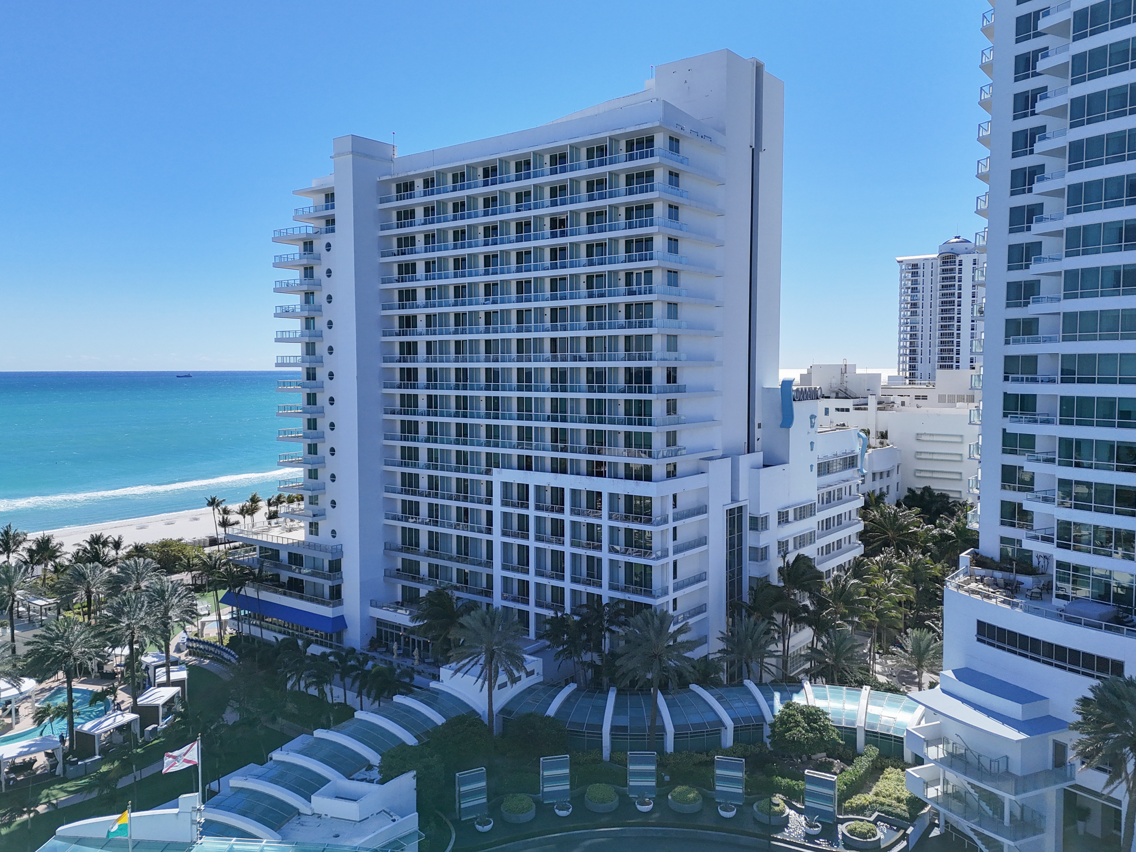 4391 Collins Avenue Miami Beach FL 33140