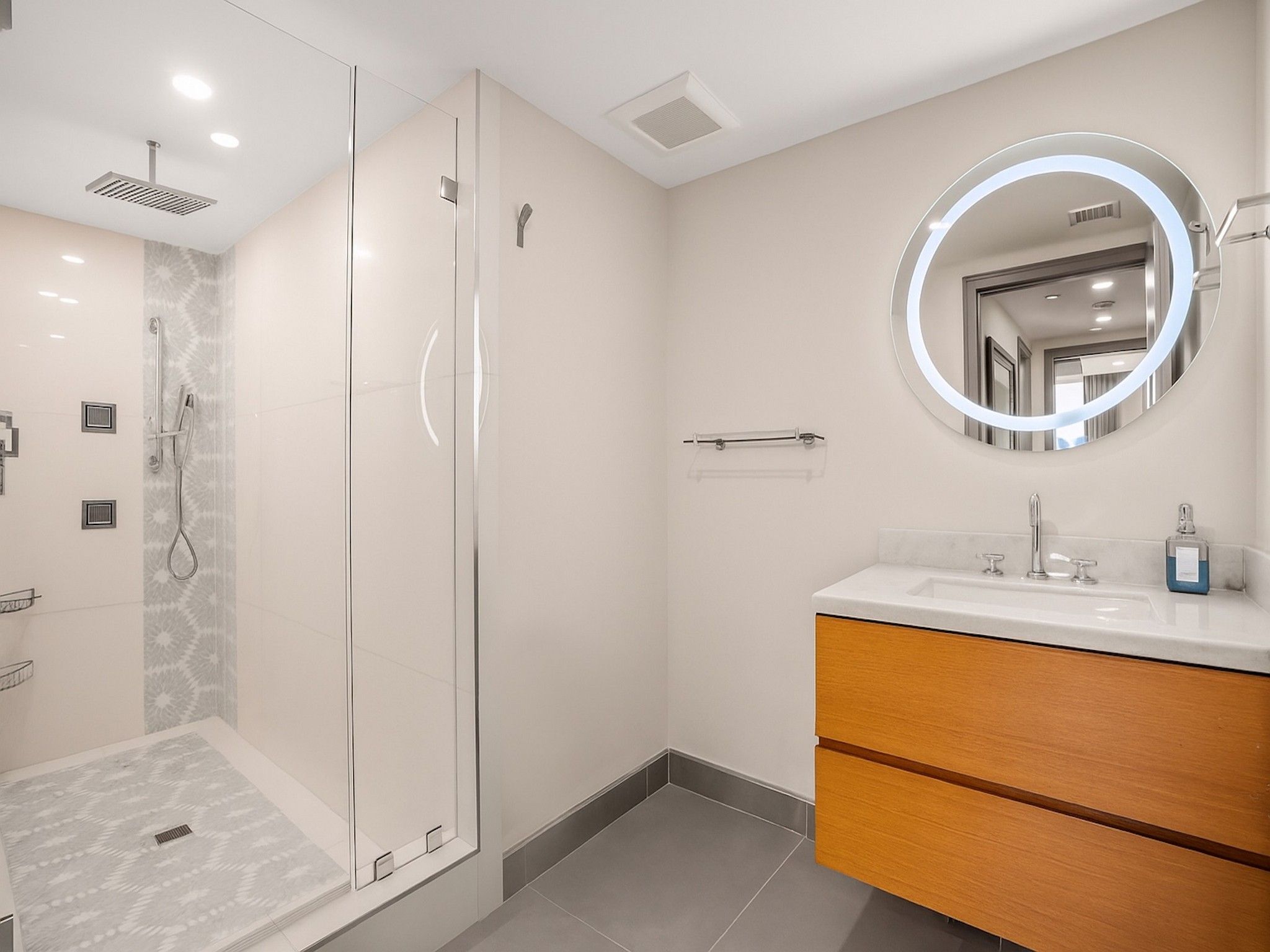 209 N Birch Road Fort Lauderdale FL 33304