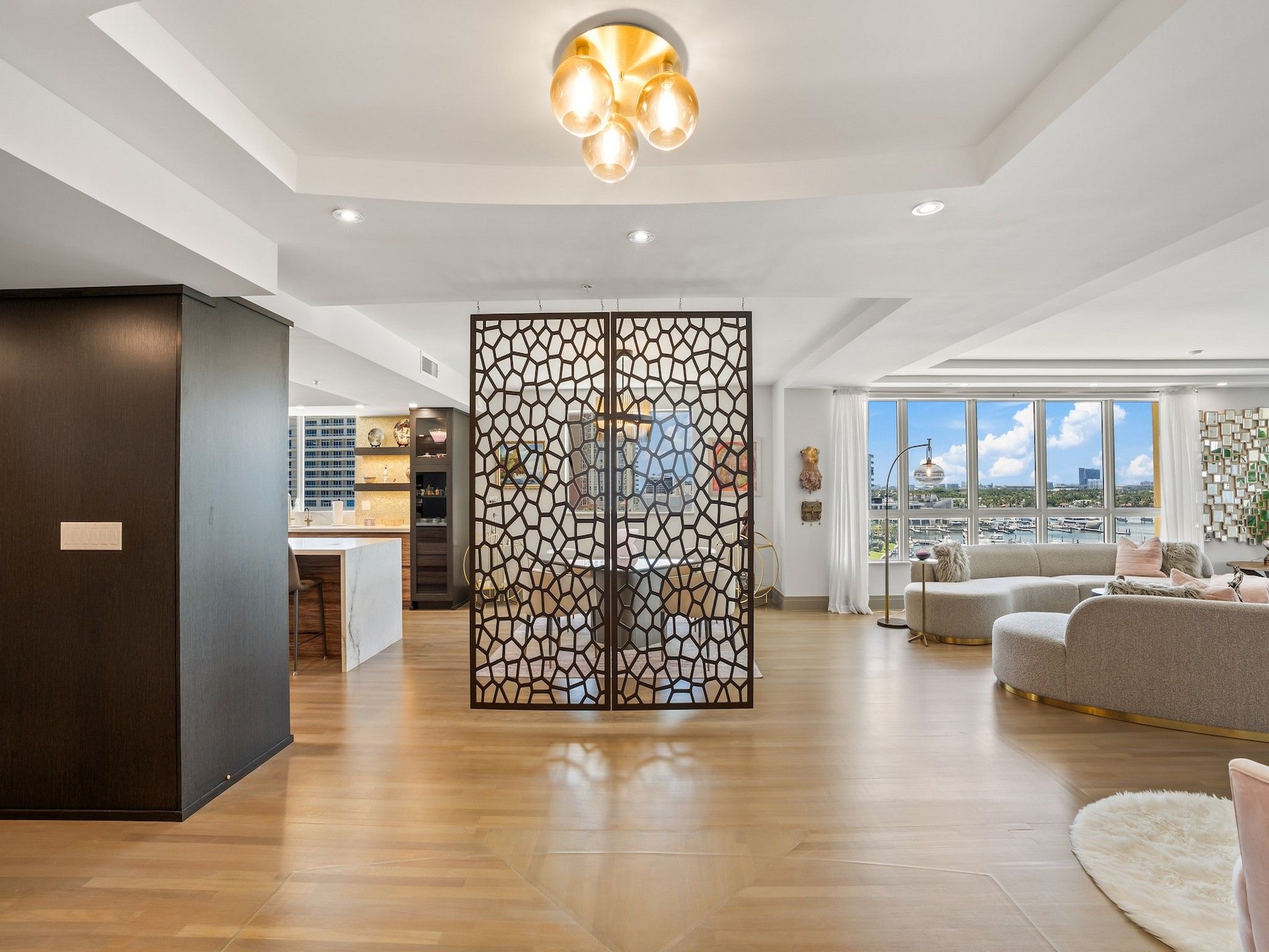 209 N Birch Road Fort Lauderdale FL 33304