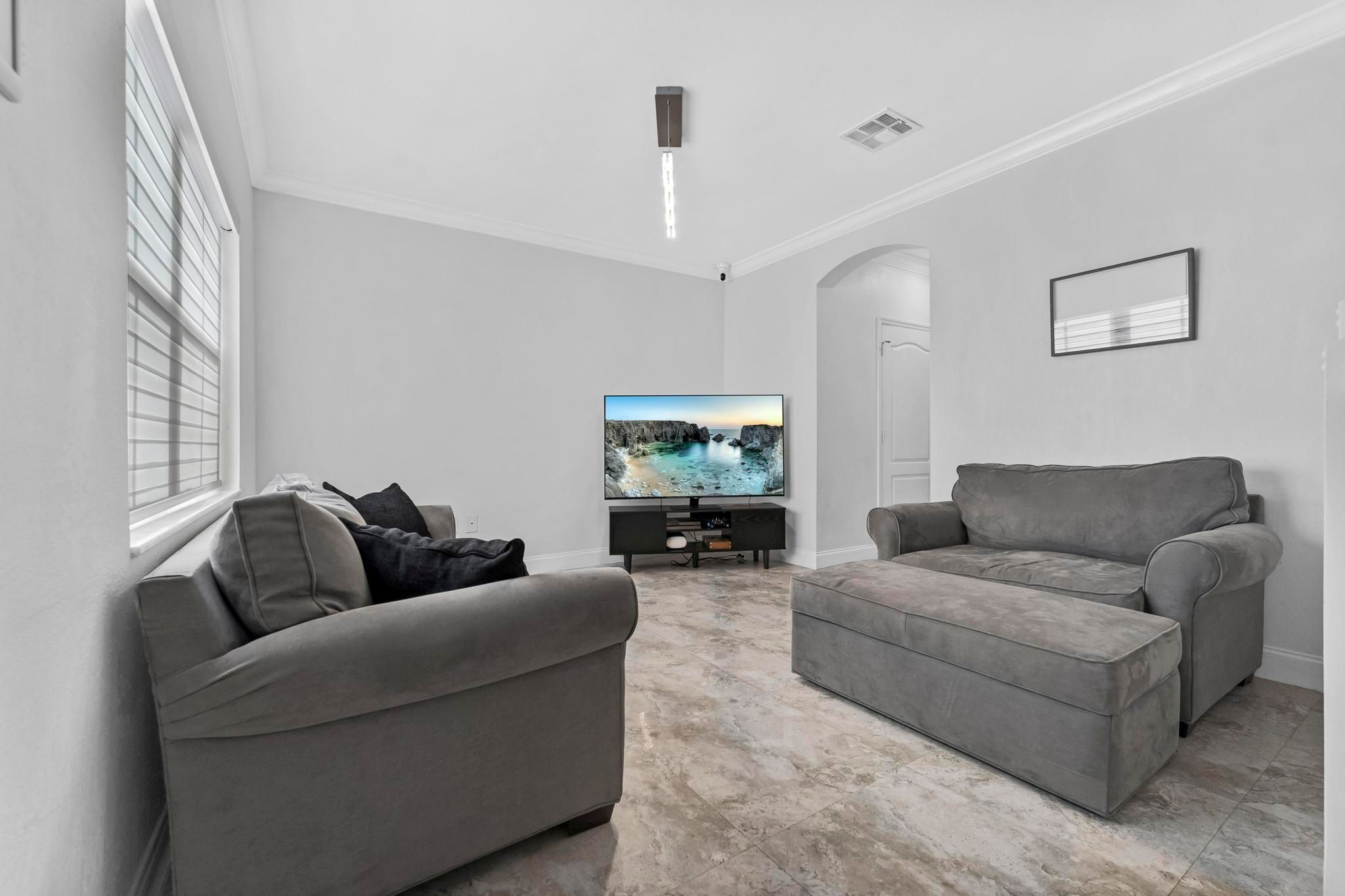 16618 NW 71st Avenue Miami Lakes FL 33014