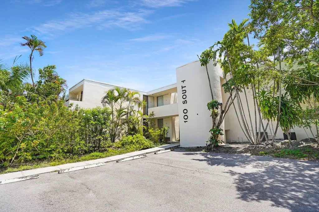 100 Southeast 21st Street Fort Lauderdale FL 33316