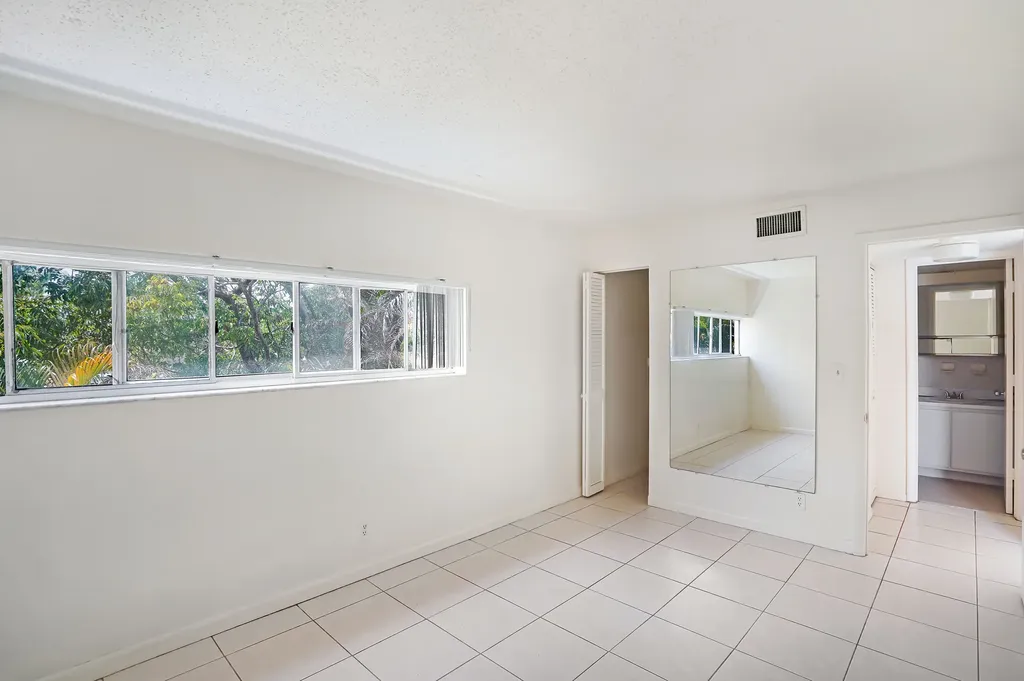 100 Southeast 21st Street Fort Lauderdale FL 33316