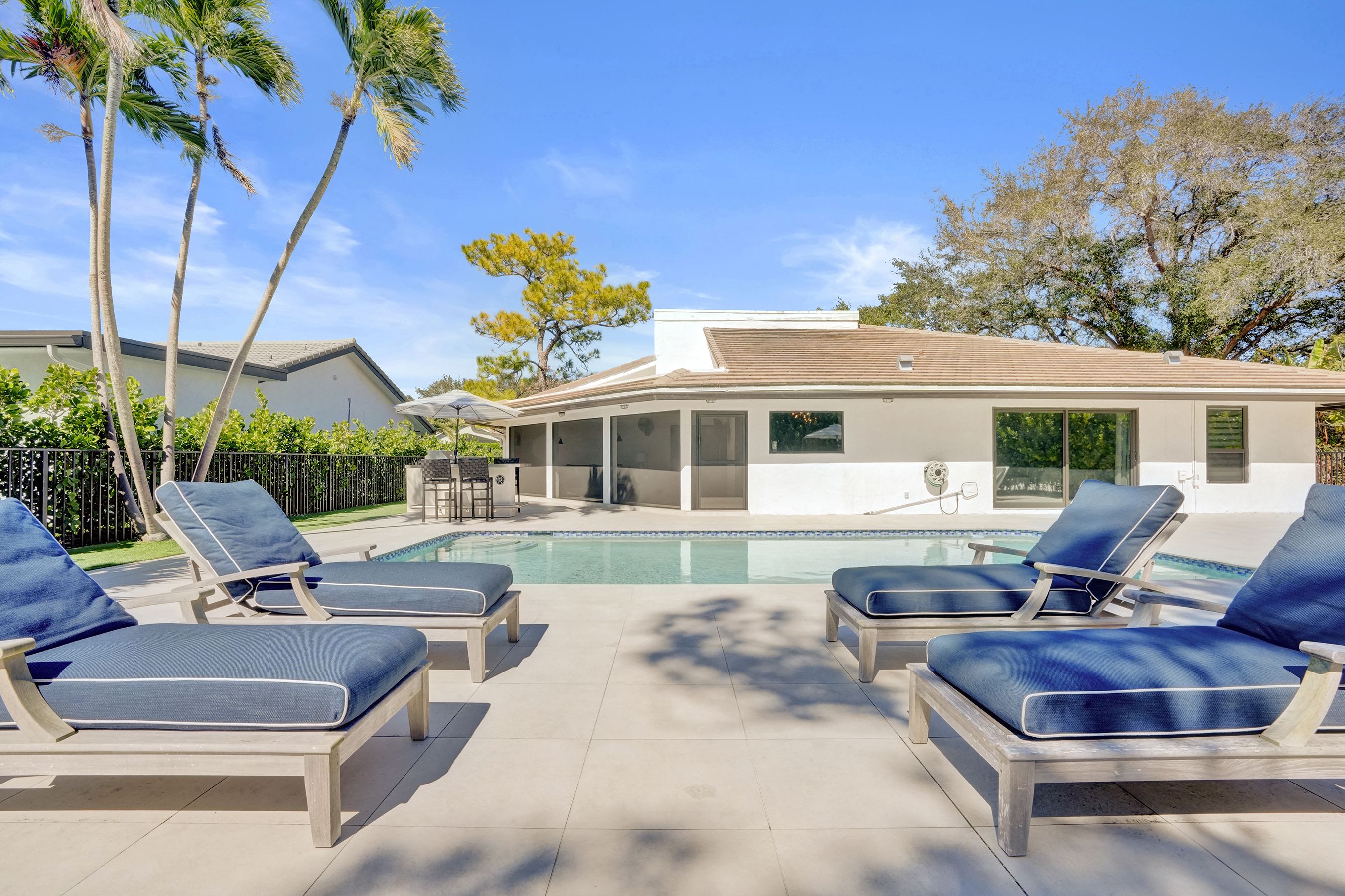 614 W Lakewoode Circle Delray Beach FL 33445