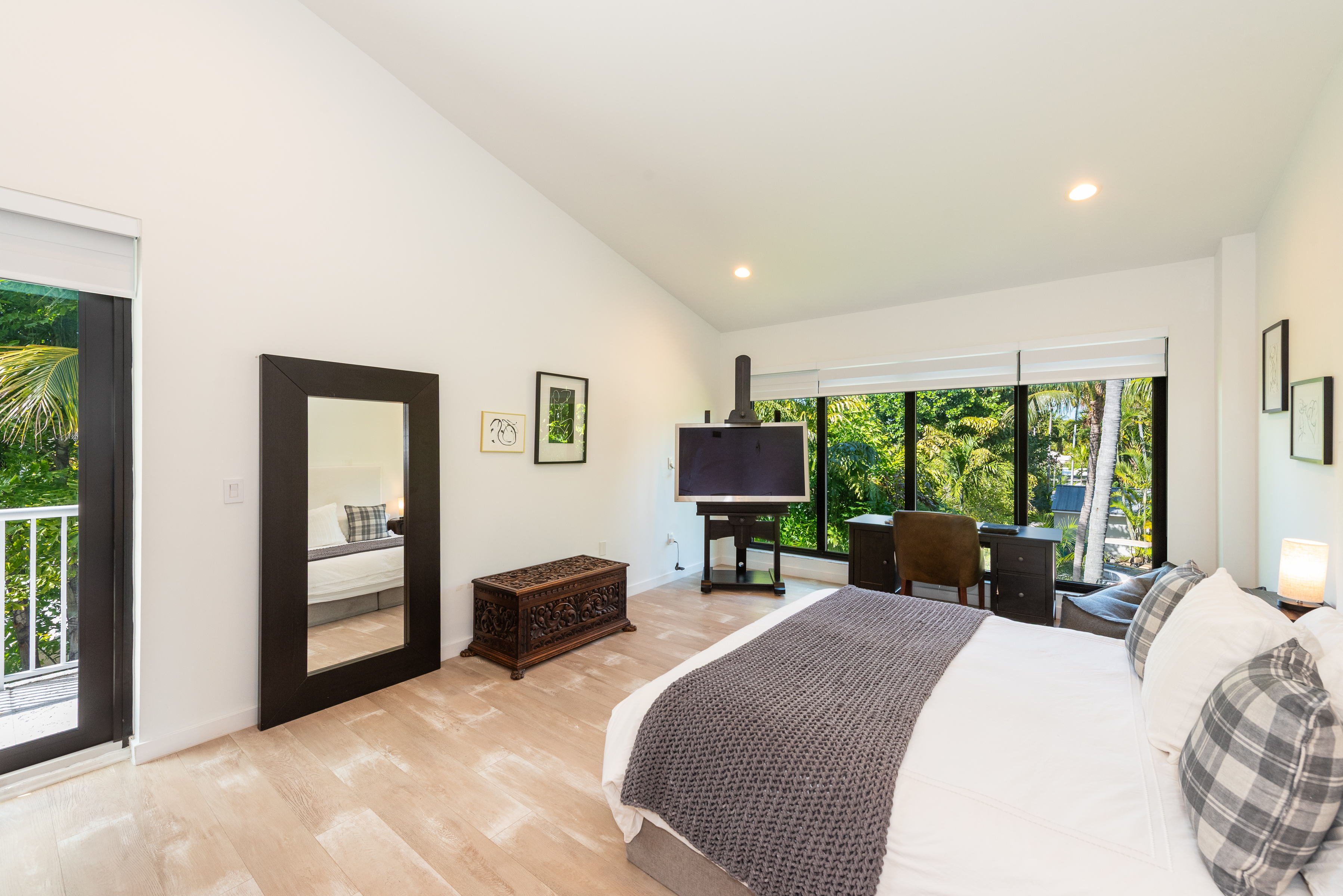 650 Curtiswood Drive Key Biscayne FL 33149