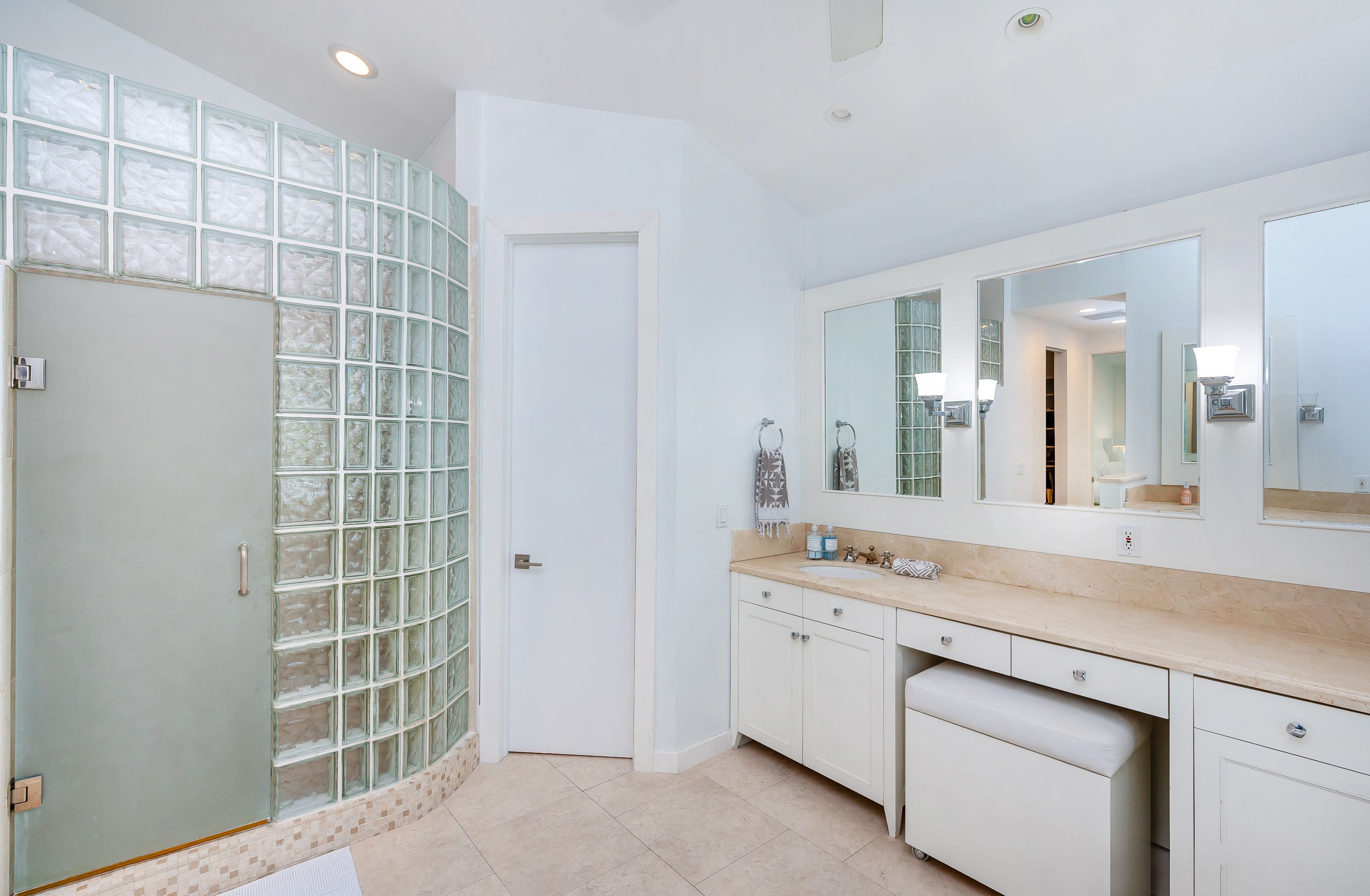 650 Curtiswood Drive Key Biscayne FL 33149