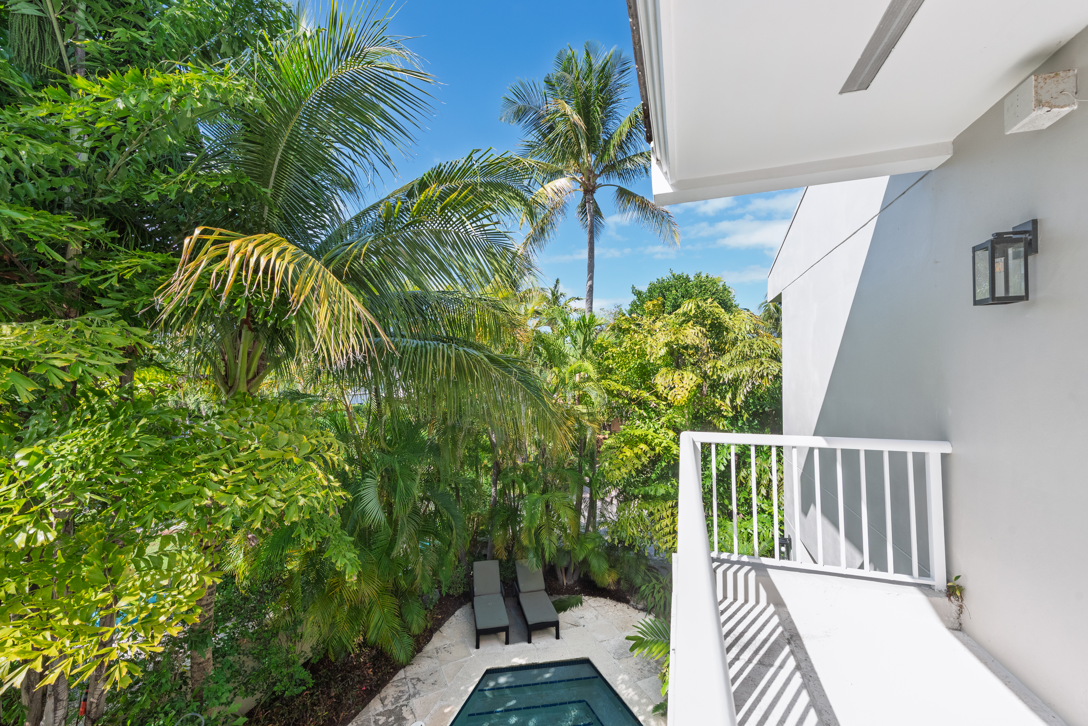 650 Curtiswood Drive Key Biscayne FL 33149