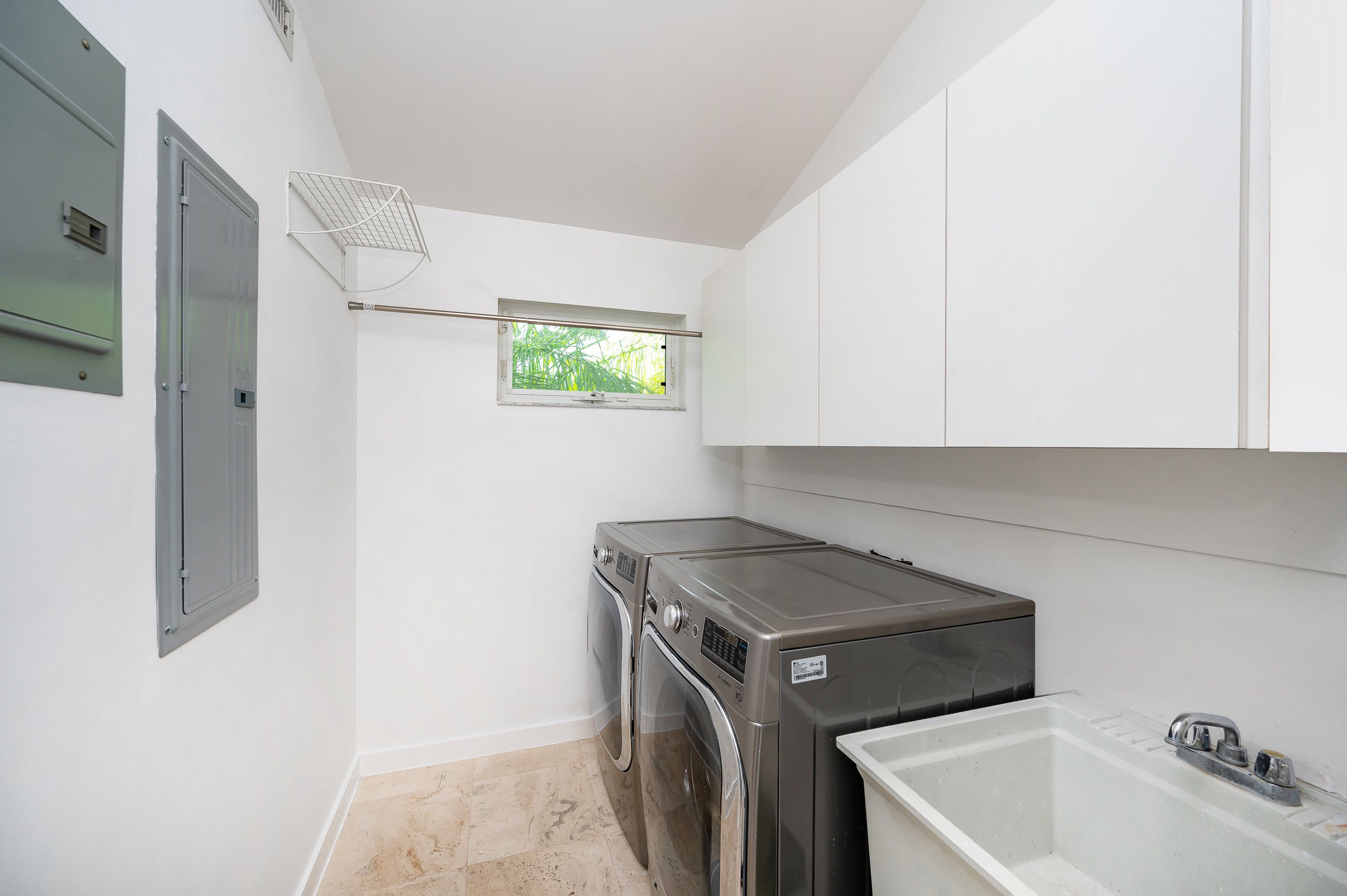 650 Curtiswood Drive Key Biscayne FL 33149
