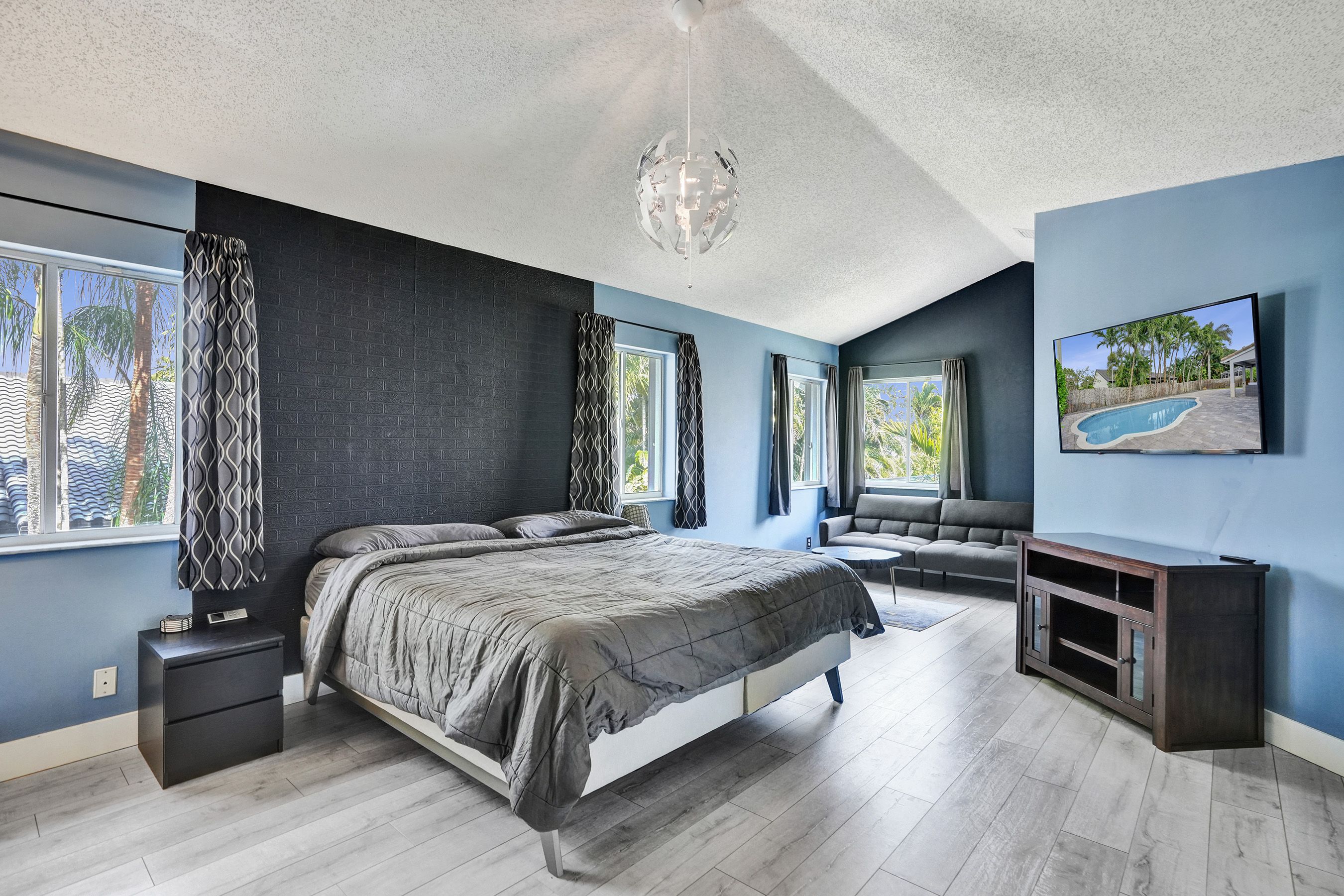 19321 NW 10th Street Pembroke Pines FL 33029