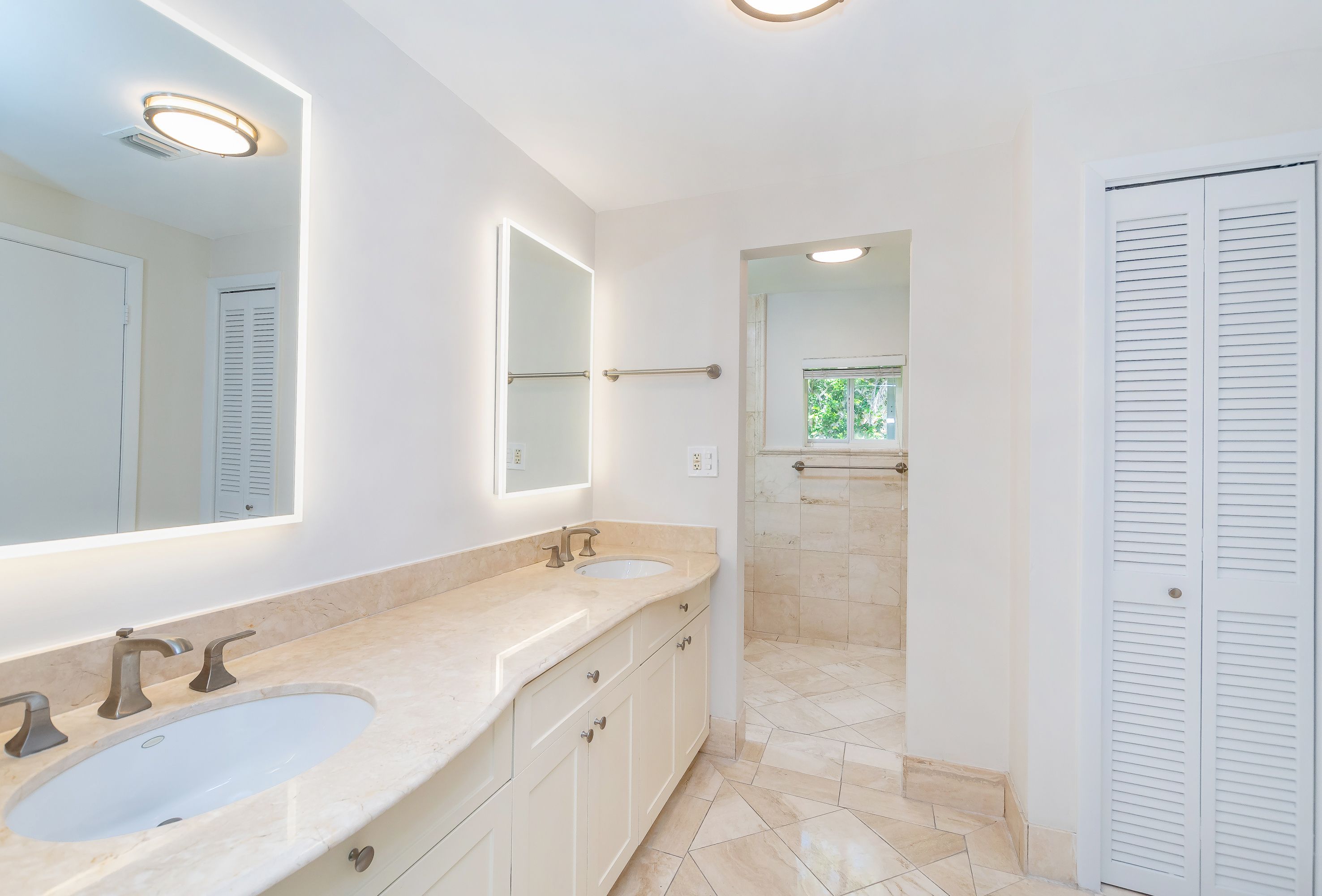 310 Harbor Court Key Biscayne FL 33149