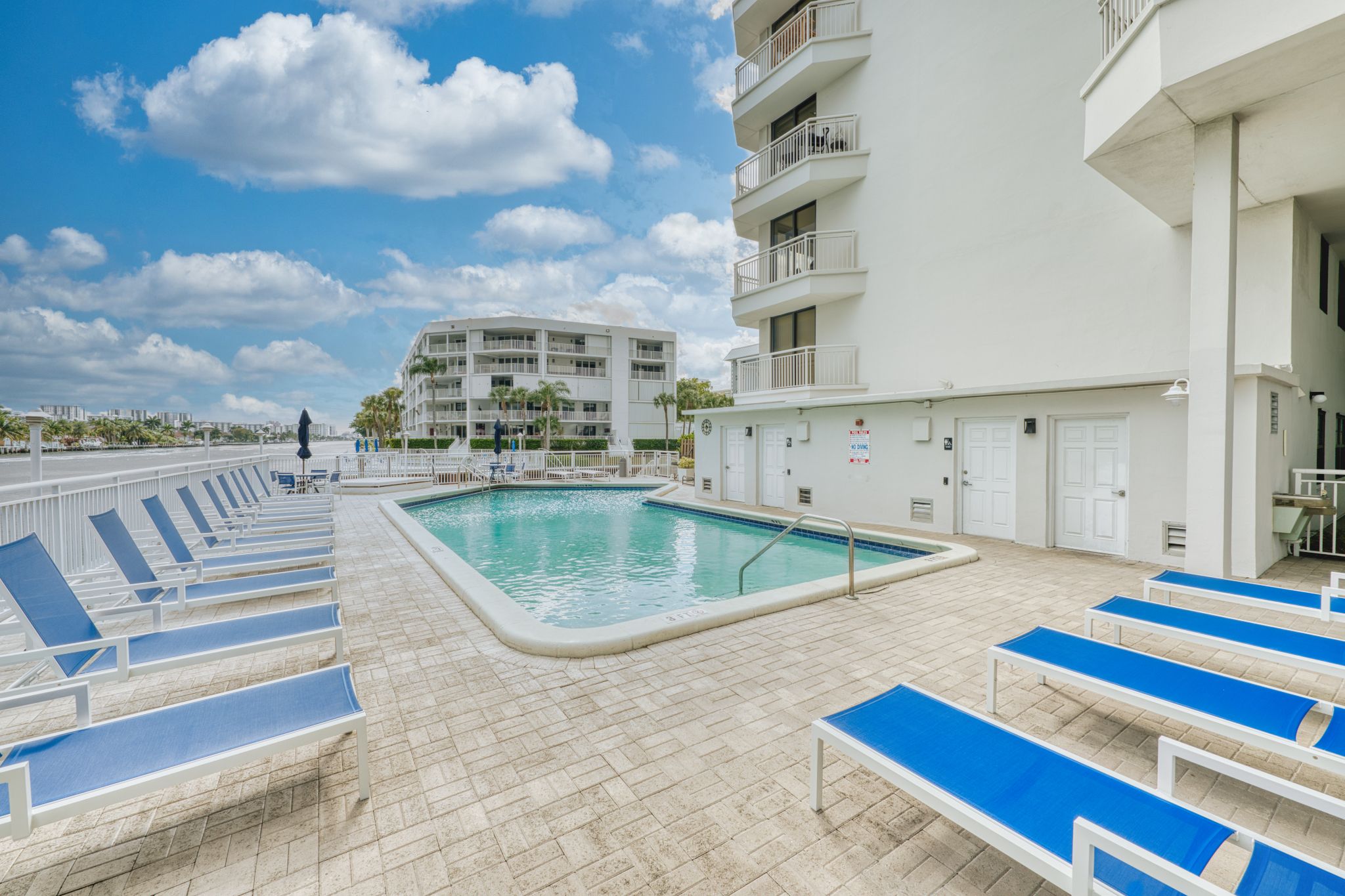 3100 NE 48th Street Fort Lauderdale FL 33308