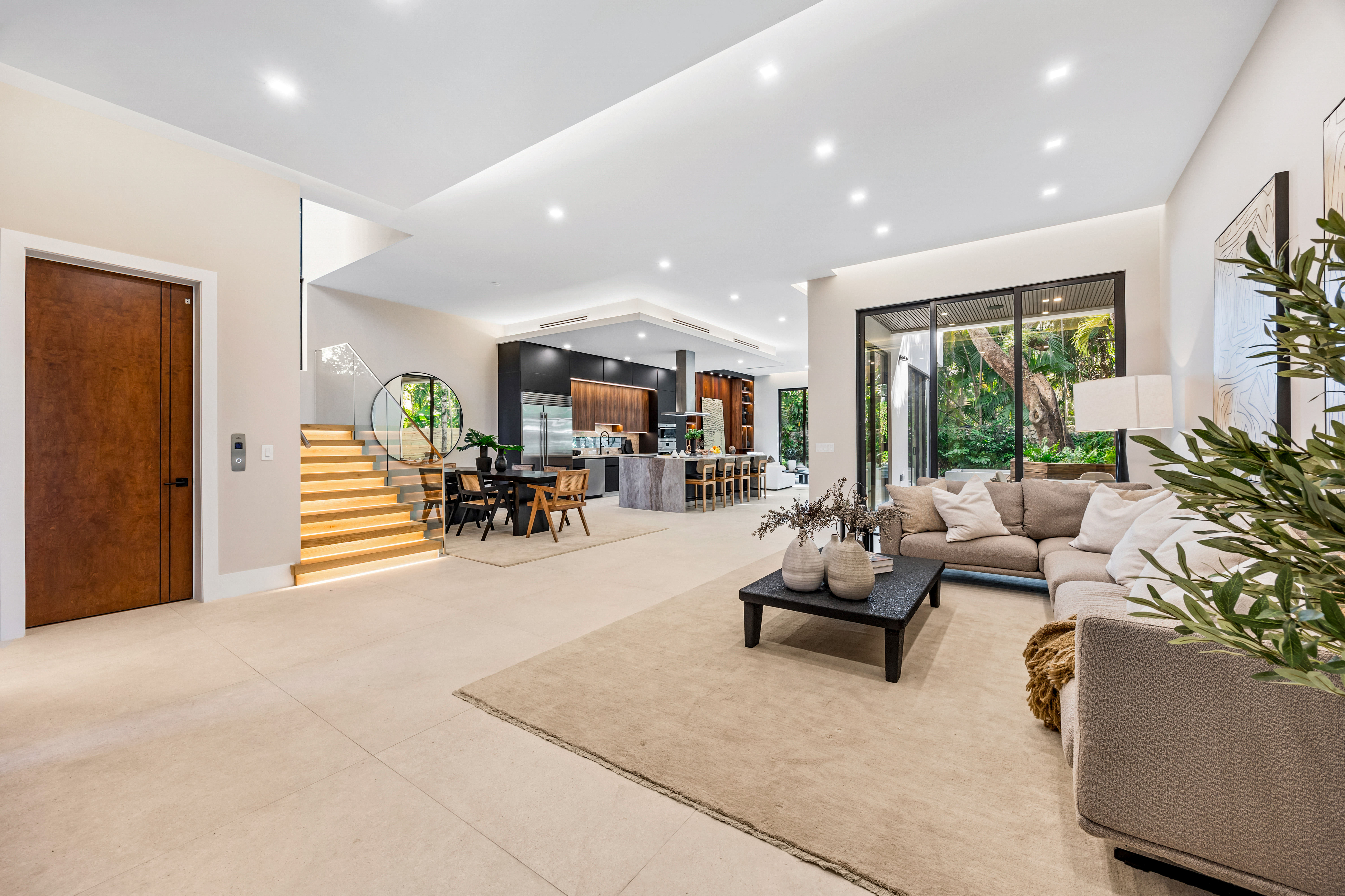2805 Freeman Street Miami FL 33133