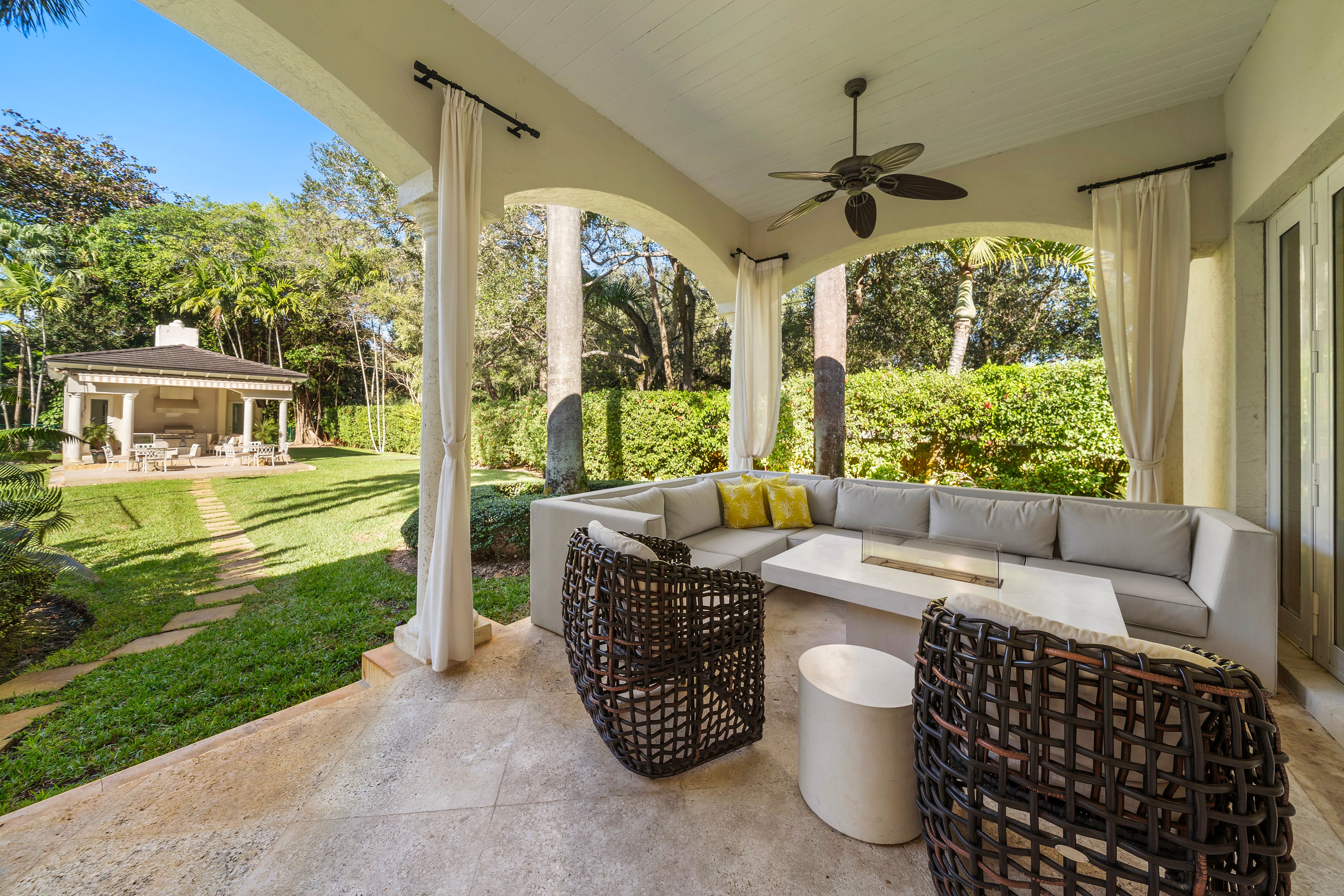 8400 SW 52nd Avenue Miami FL 33143