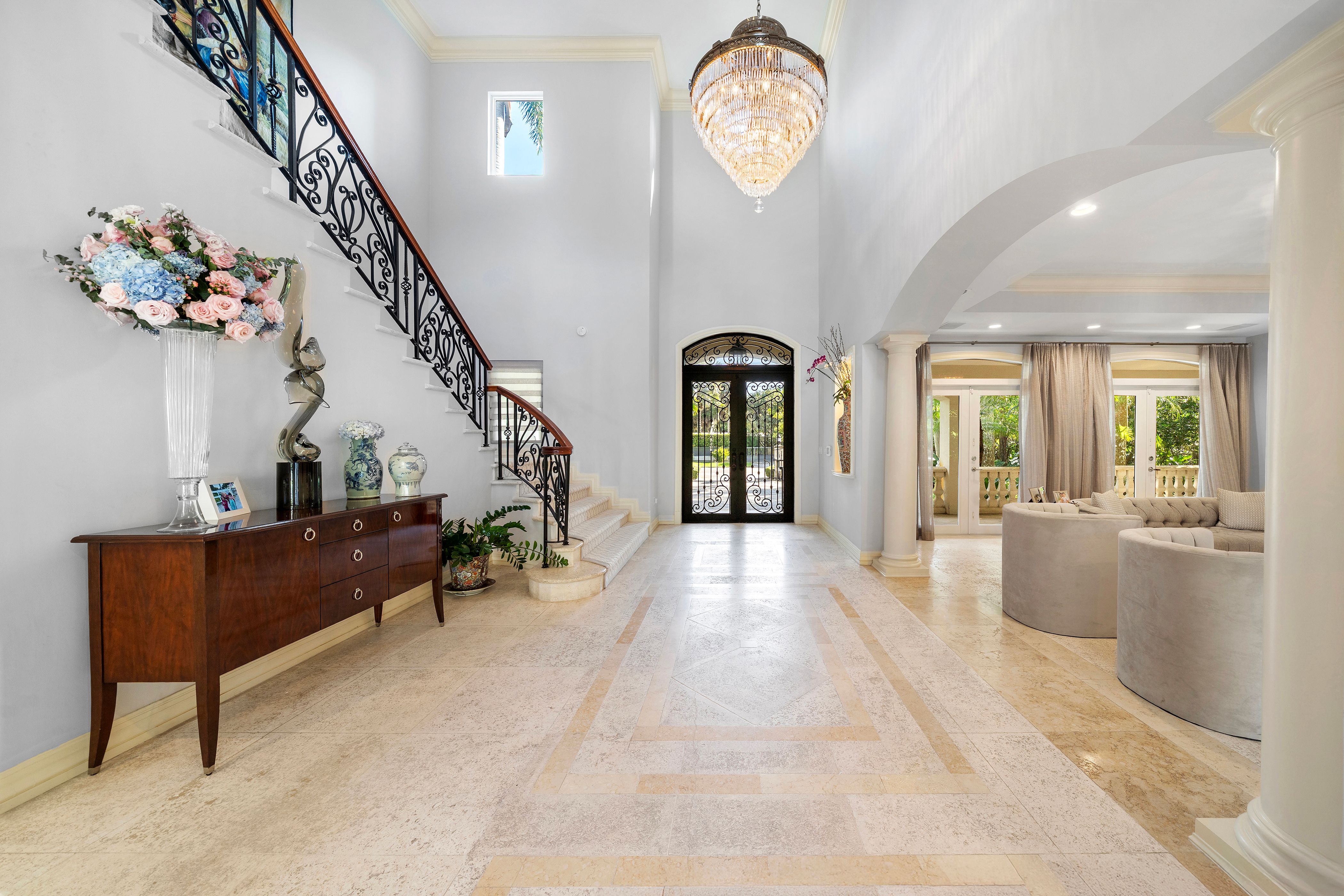 8400 SW 52nd Avenue Miami FL 33143