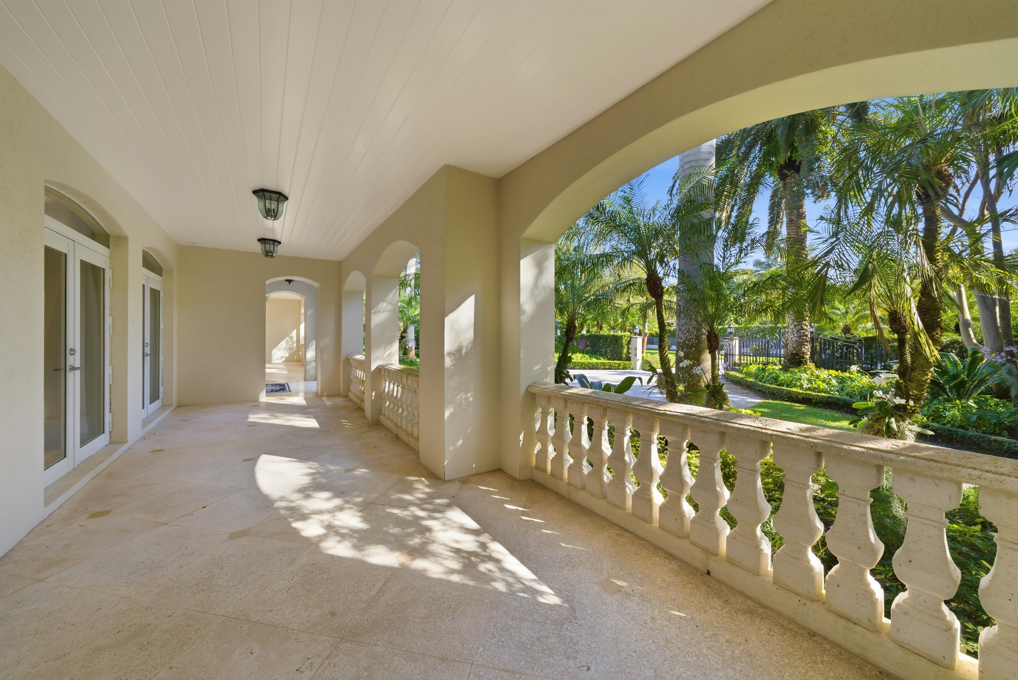 8400 SW 52nd Avenue Miami FL 33143