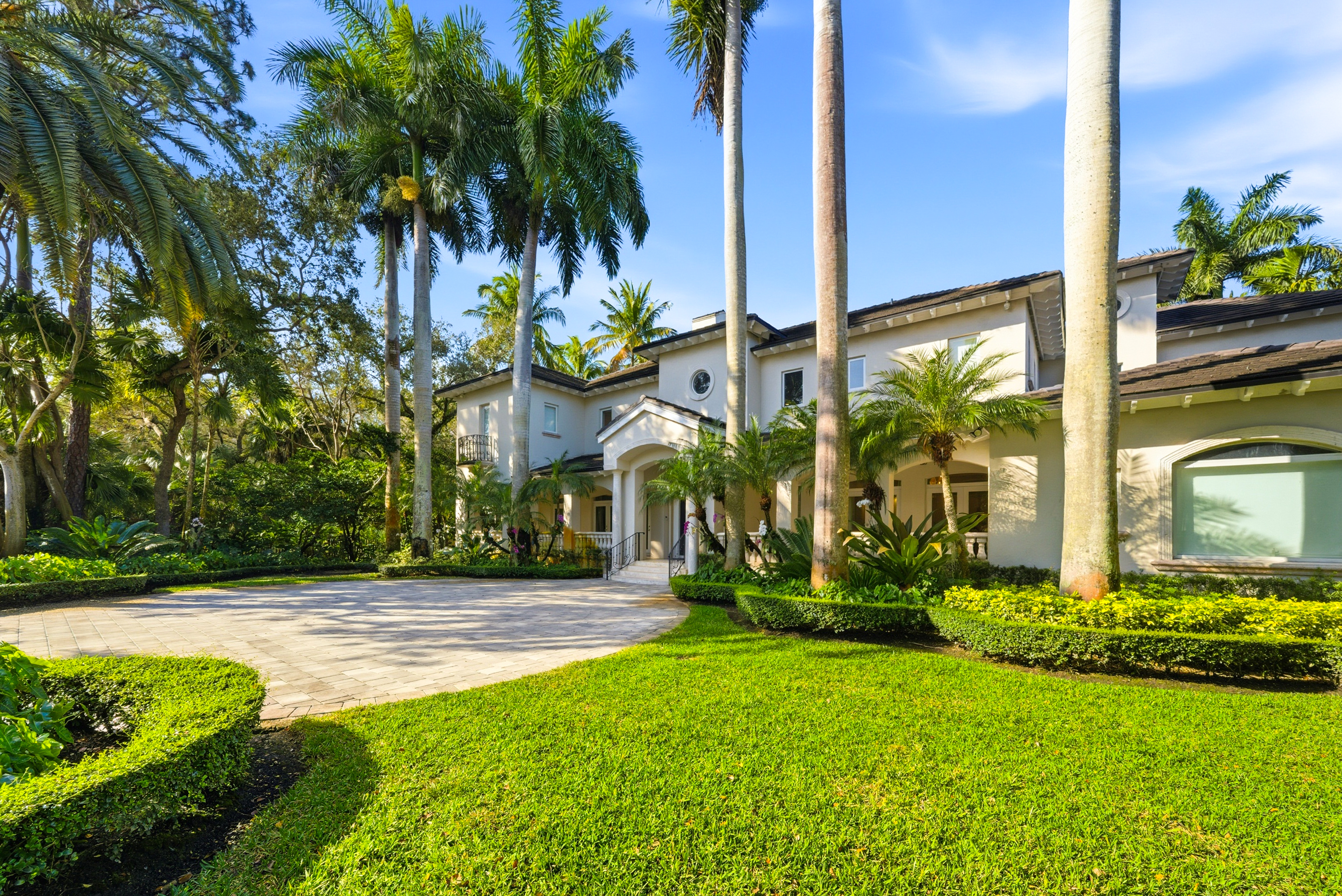 8400 SW 52nd Avenue Miami FL 33143