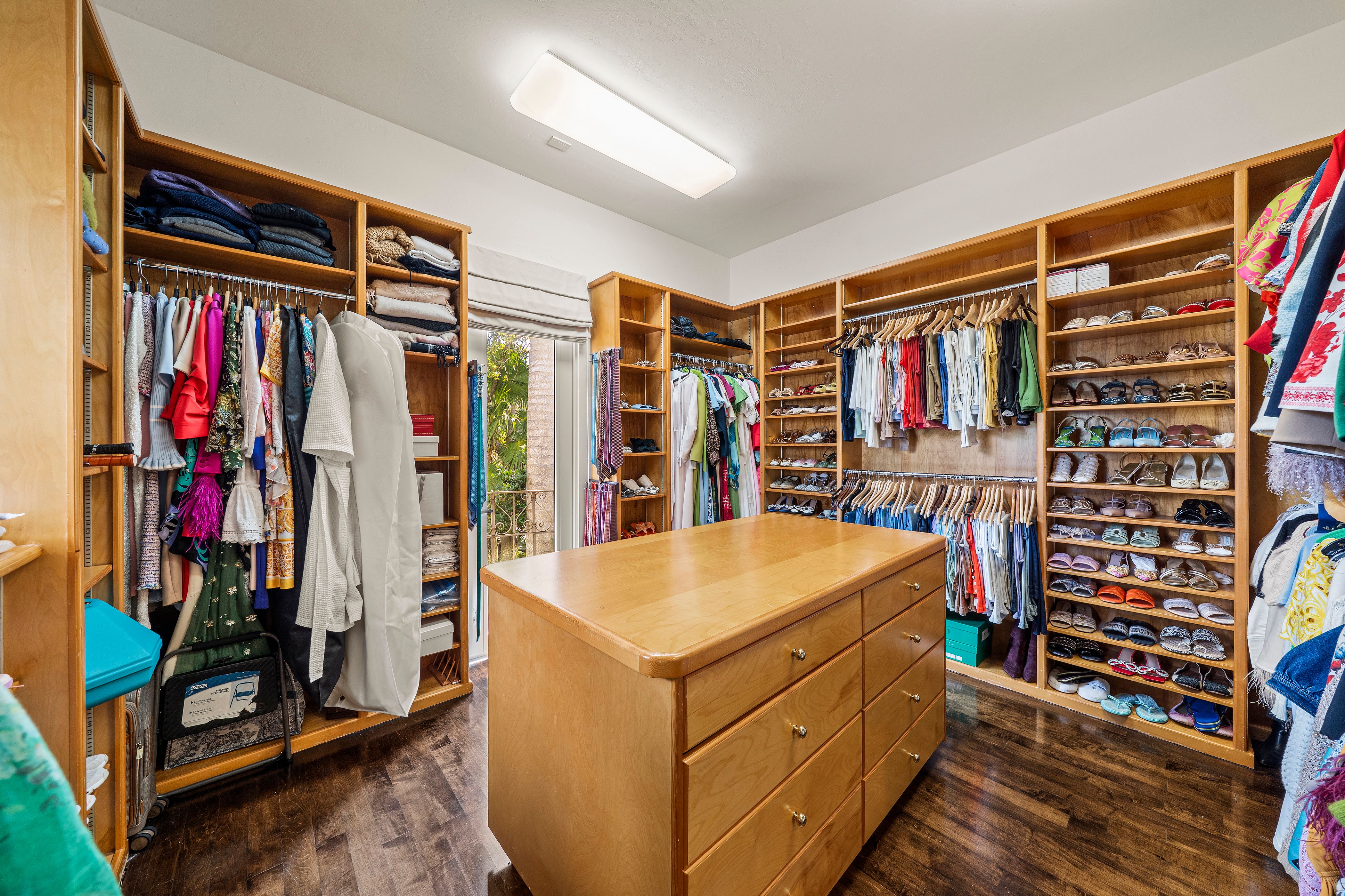 8400 SW 52nd Avenue Miami FL 33143